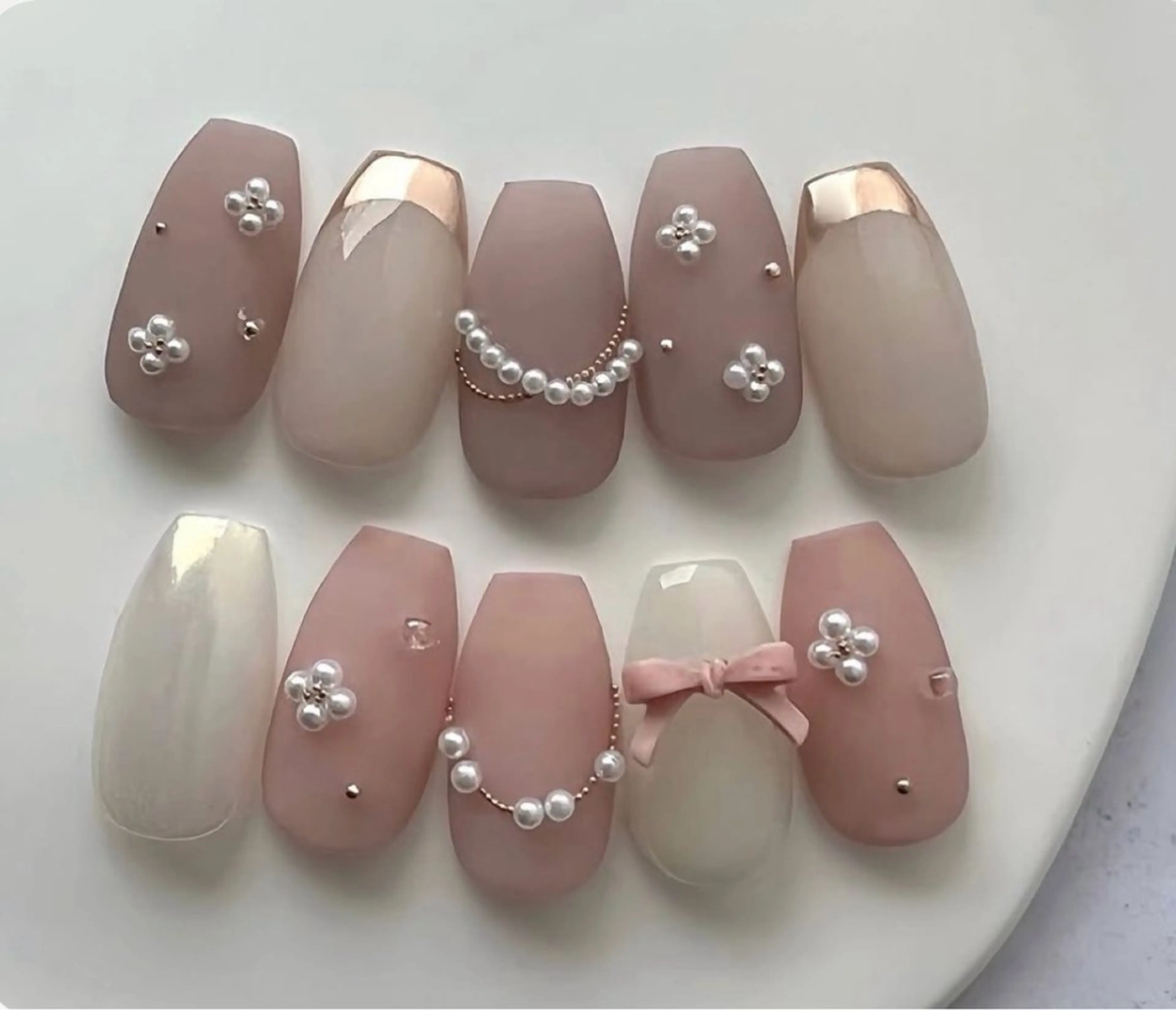 ネイル チークネイル フットネイル グラデーション 韓国ネイル 持ち込み ハンドネイル フットネイル ハンドケア YURI Nail Narita所属・YURI Nail NARITAのネイルデザイン