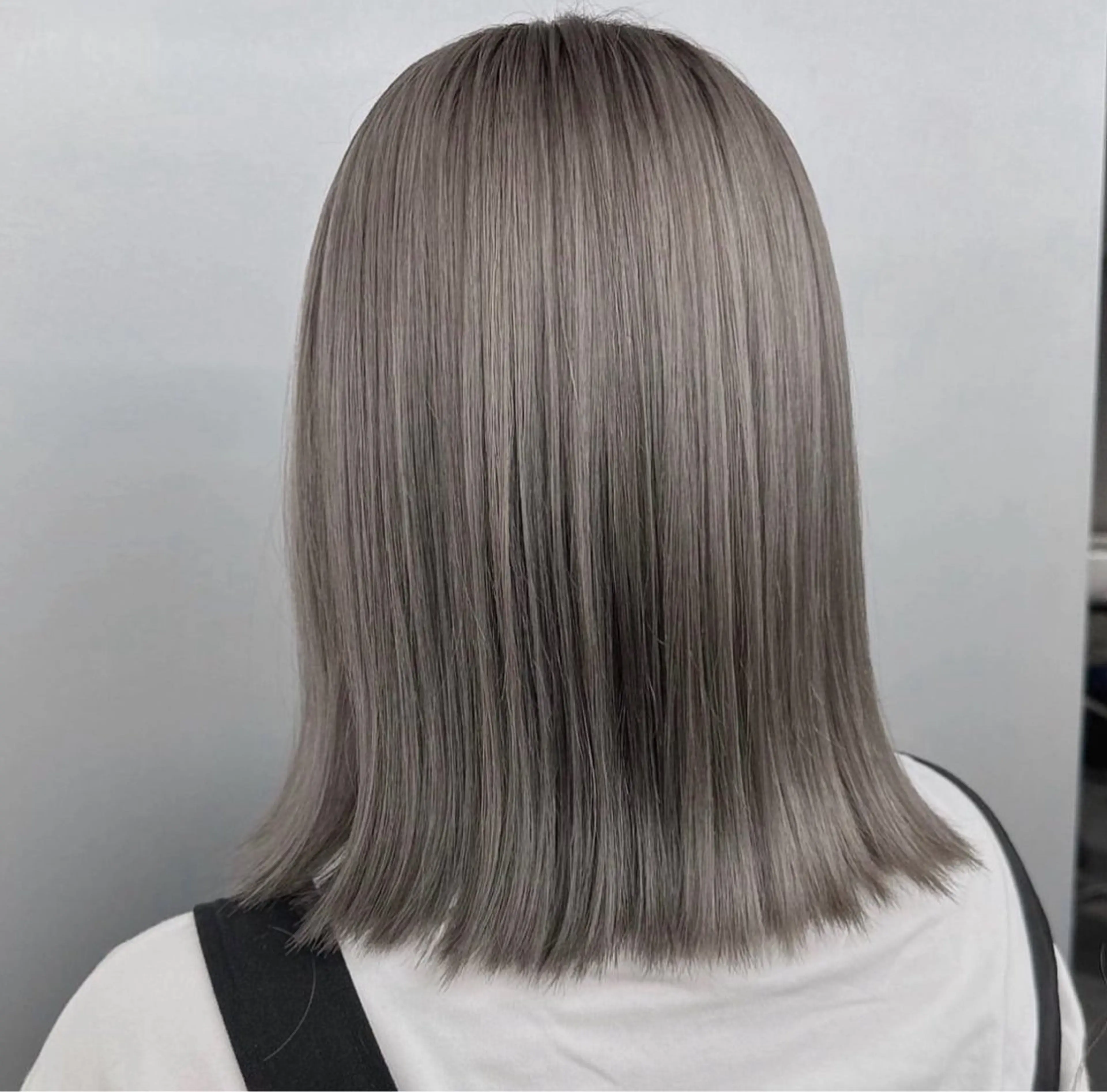 カラー 透明感♡グレージュ♡ ミルクティー井川勝輝のヘアスタイル