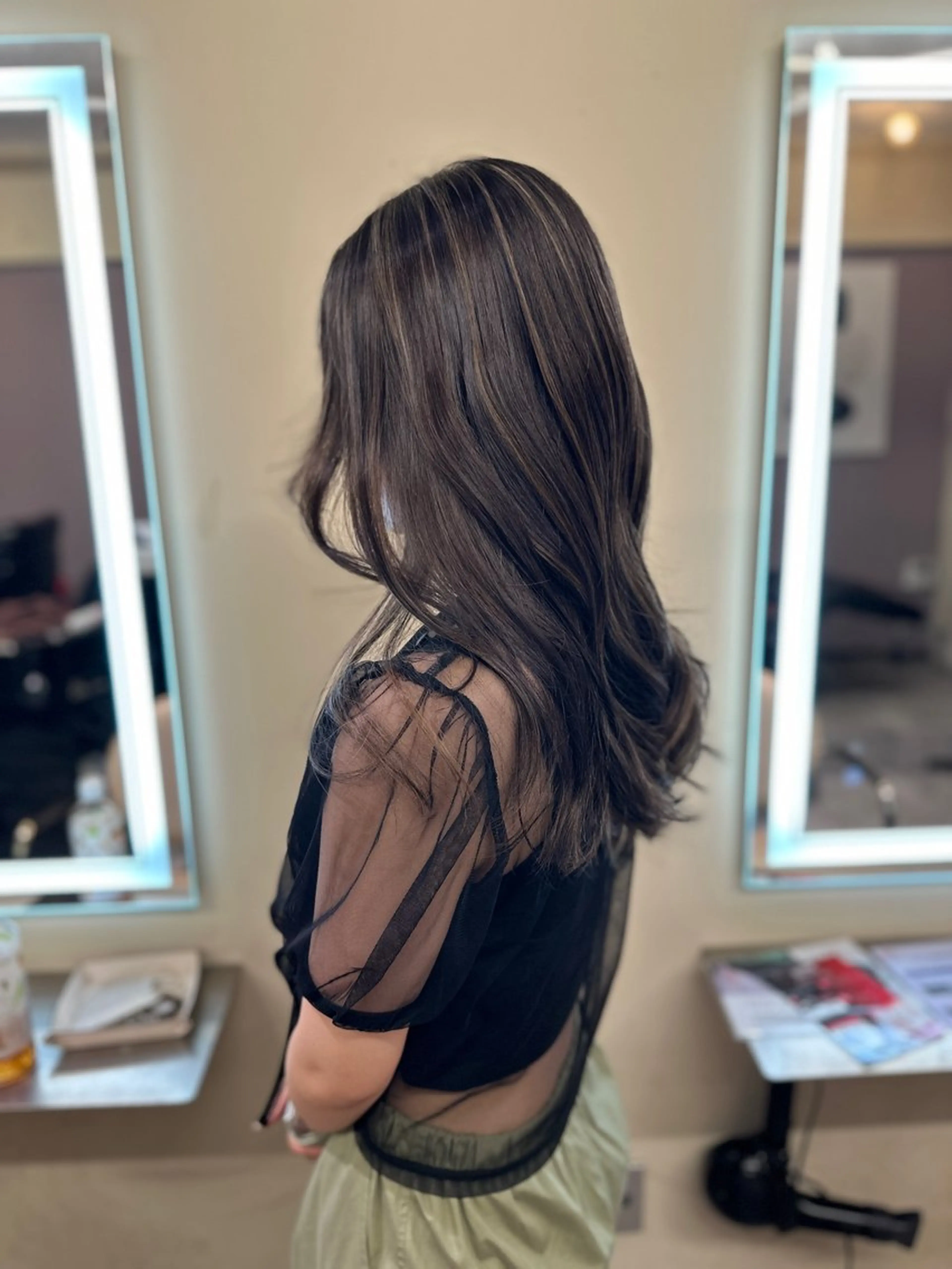 ロング カラー アディクシーカラー バレイヤージュ ブリーチ デザインカラー ダブルカラー カット ヘアカラー トリートメント レイヤーカット nude ヘア大和のヘアスタイル
