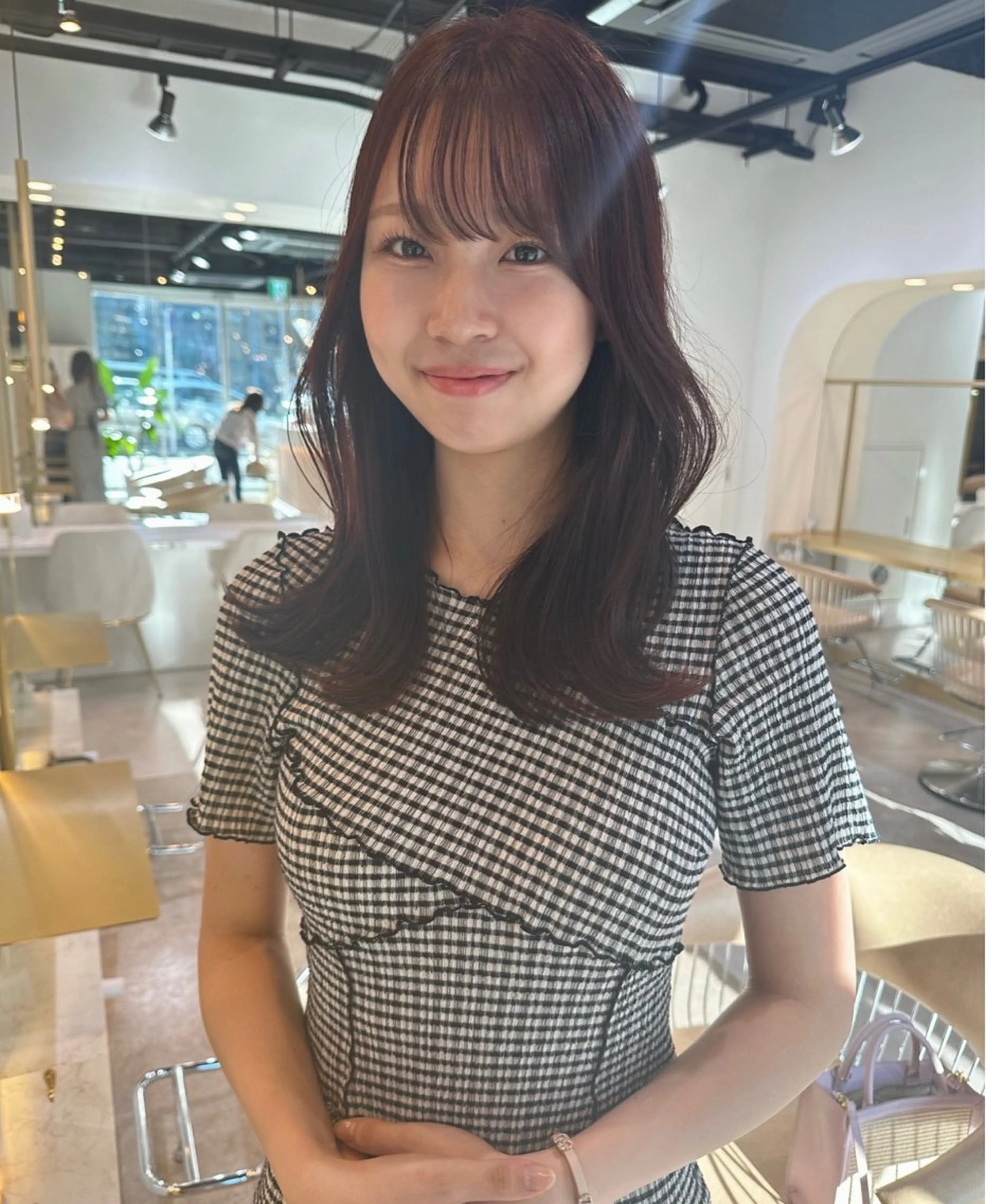 セミロング カラー ヘアアレンジ カット ヘアカラー トリートメント Akane レイヤー/艶カラーのヘアスタイル