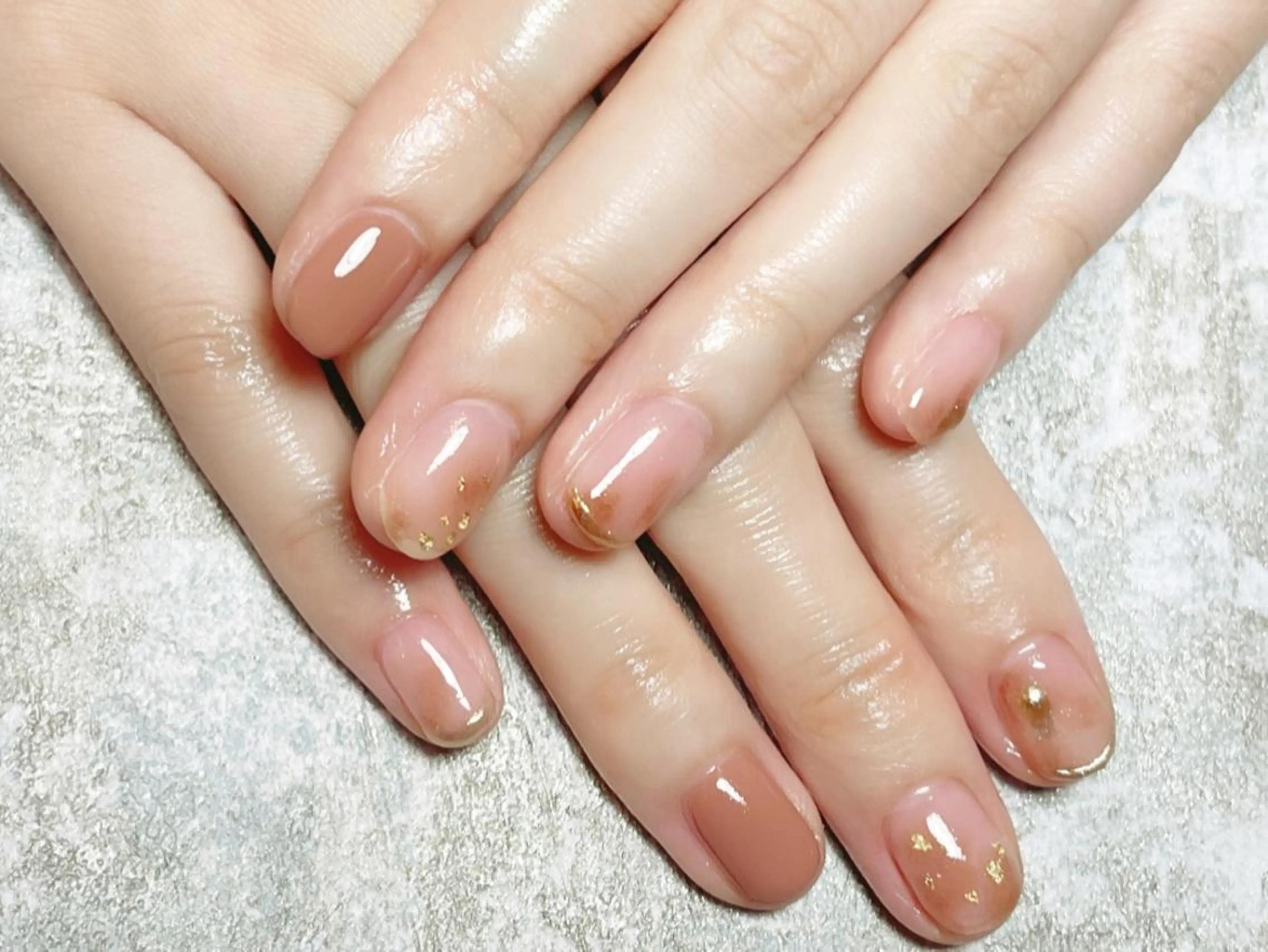 ネイル ニュアンスネイル irono .のネイルデザイン