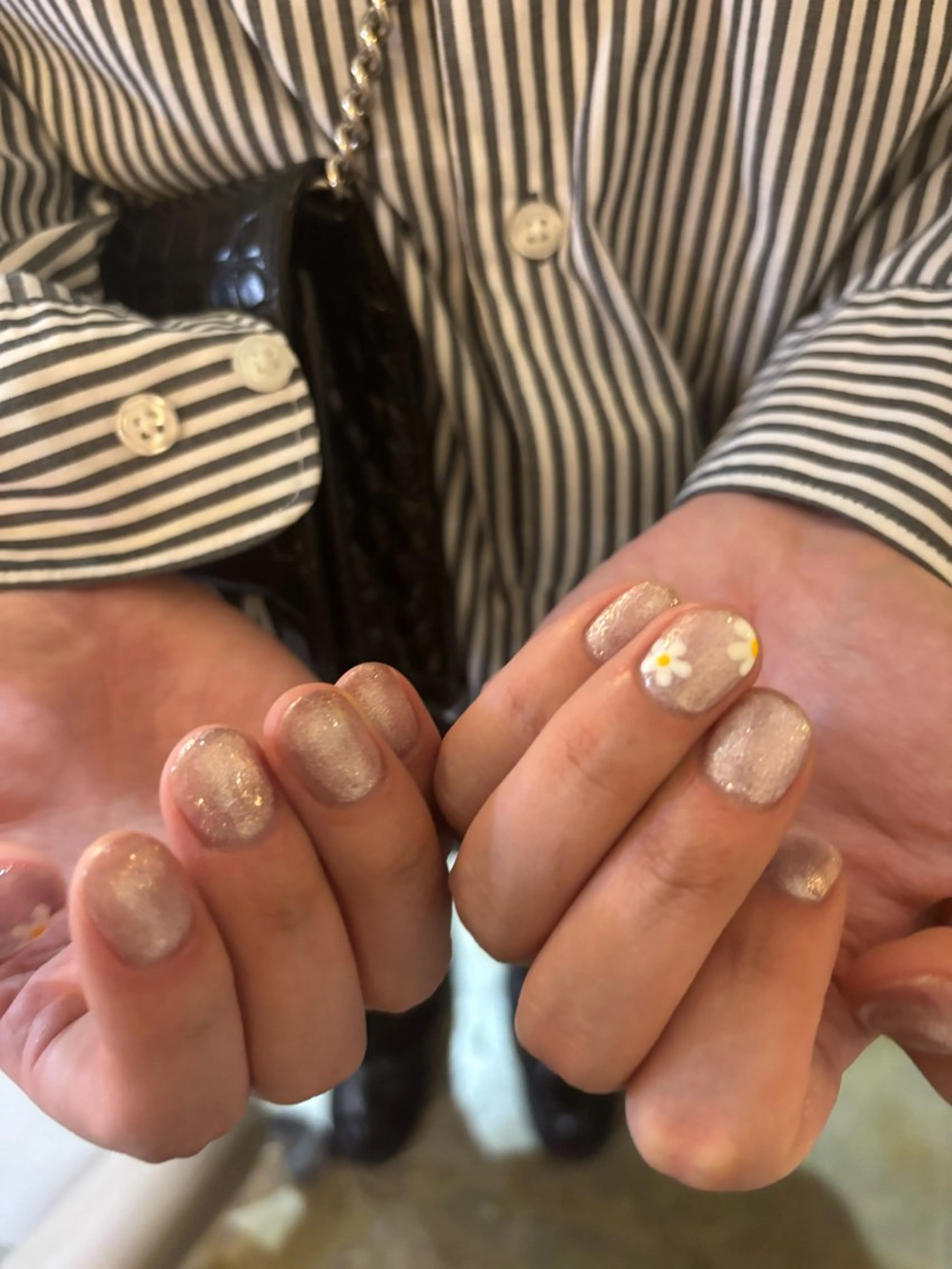 《hand》マグネットデザインの写真