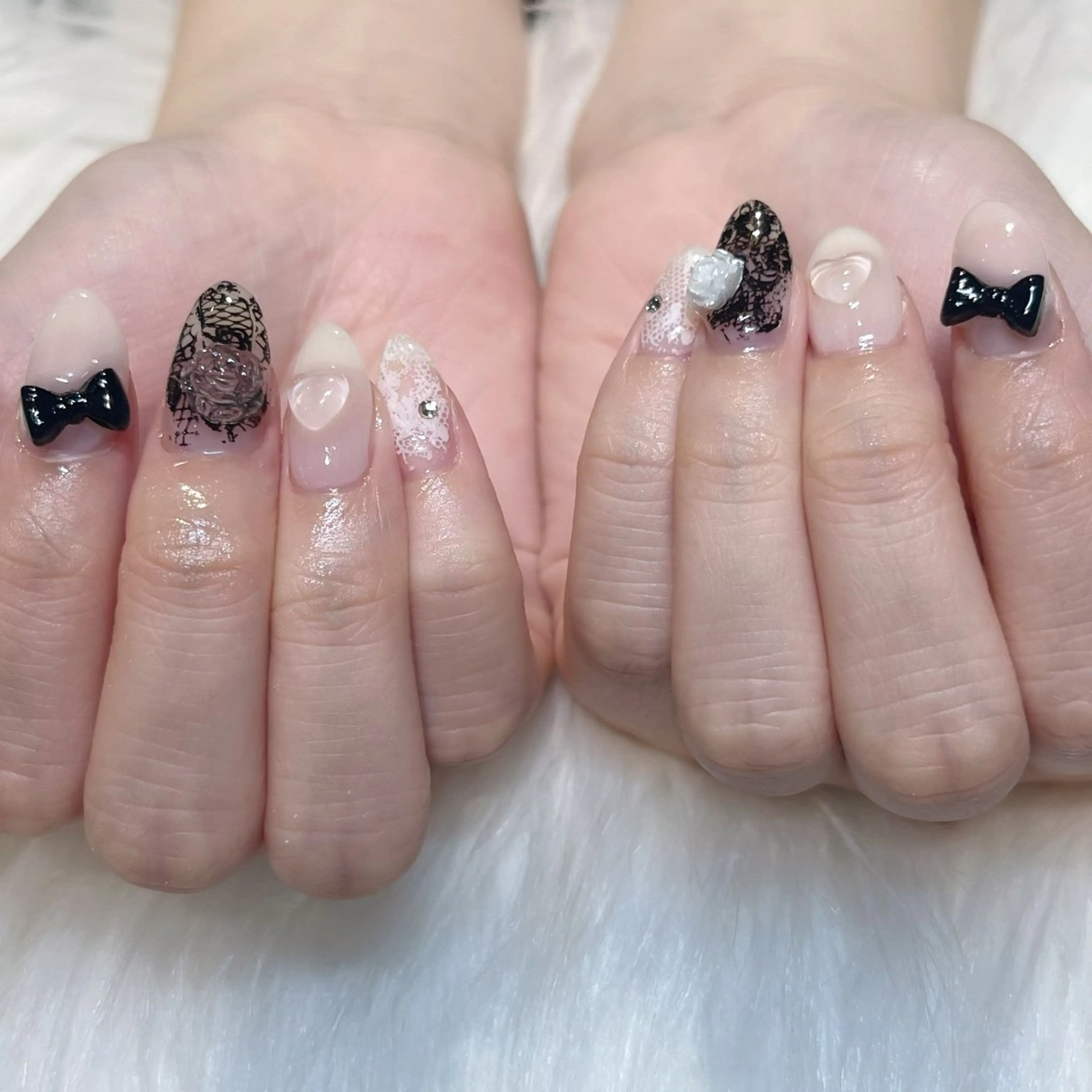 ネイル アートネイル ガーリー 韓国ネイル レース 持ち込み ハンドネイル KOKONA 🎀のネイルデザイン
