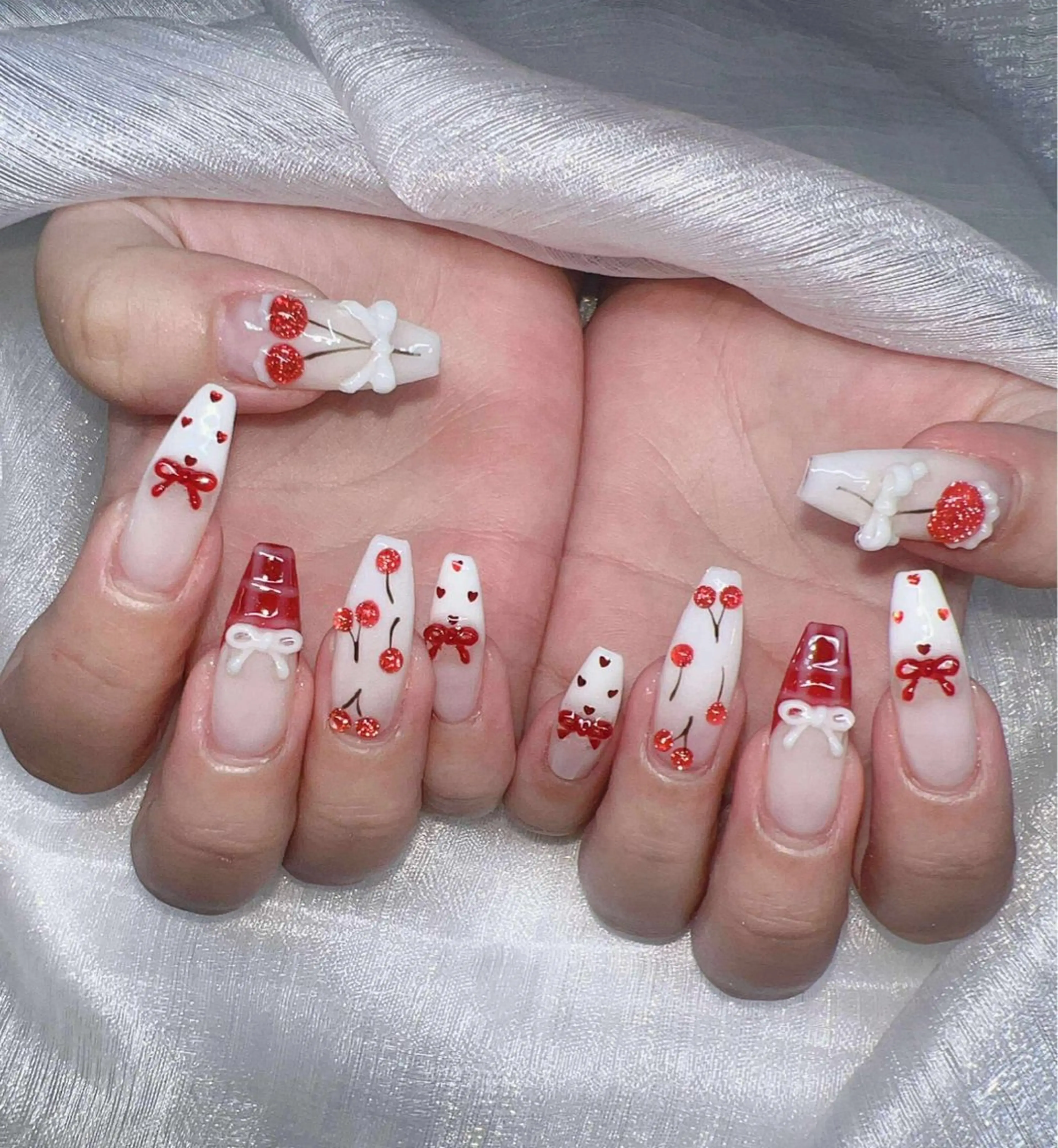 ネイル 長さ出し グラデーション 卒業式 キラキラネイル マグネットネイル ハンドネイル Lee Nailsのネイルデザイン