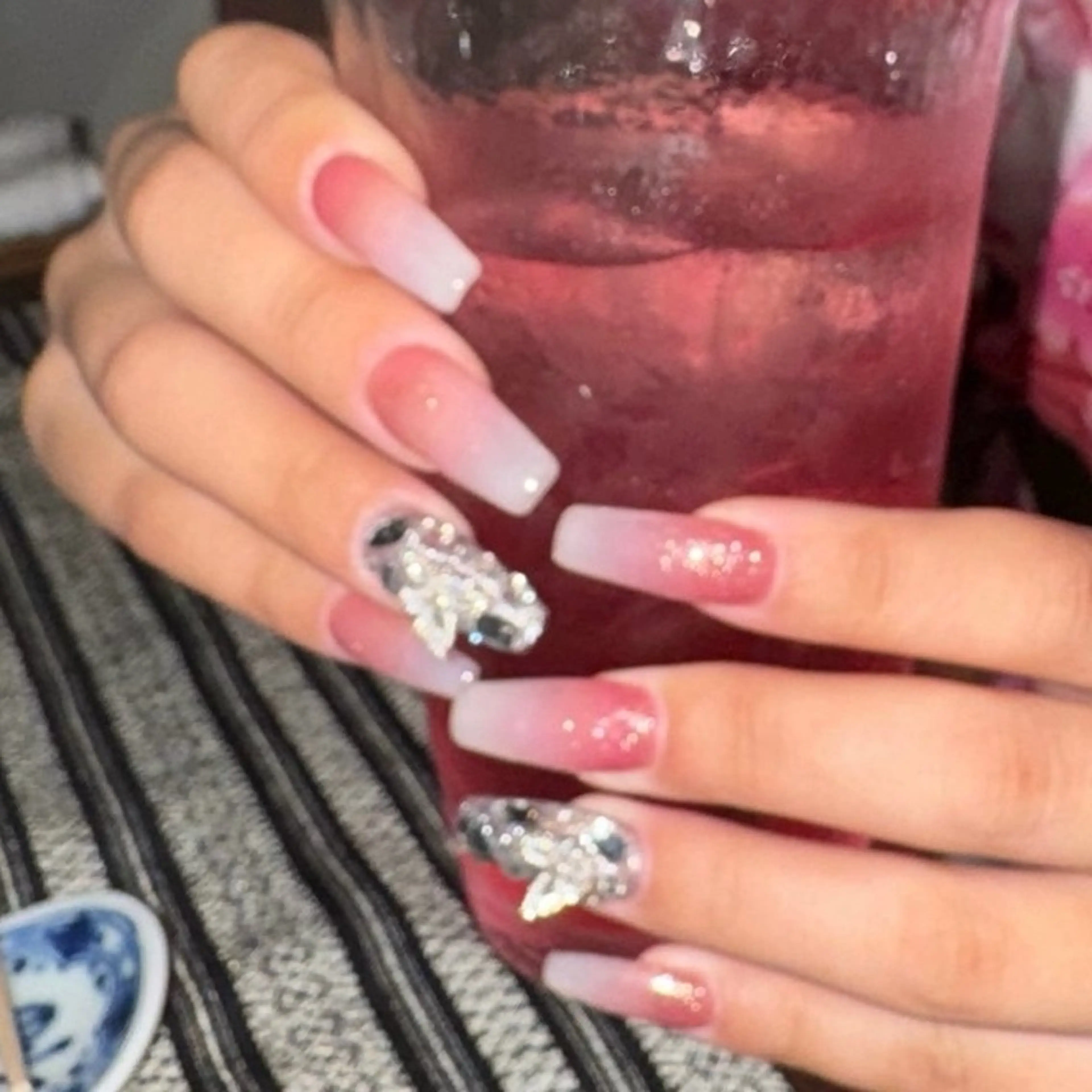 ネイル ハンドネイル エリシアン ビューティーネイルのネイルデザイン