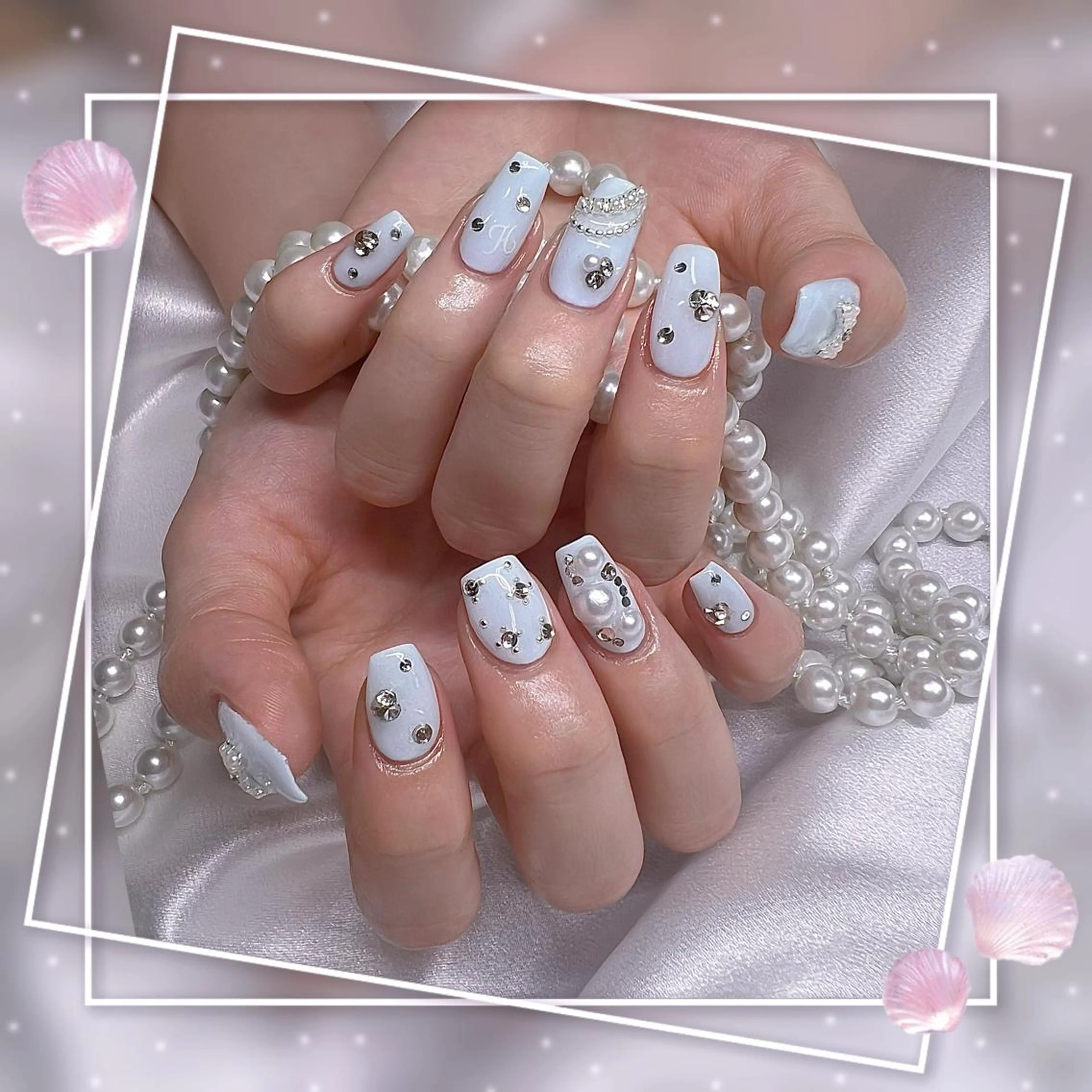 ネイル フレンチネイル キラキラネイル 韓国ネイル マグネットネイル マグネットフレンチ ハンドネイル Chill Nailsalonのネイルデザイン