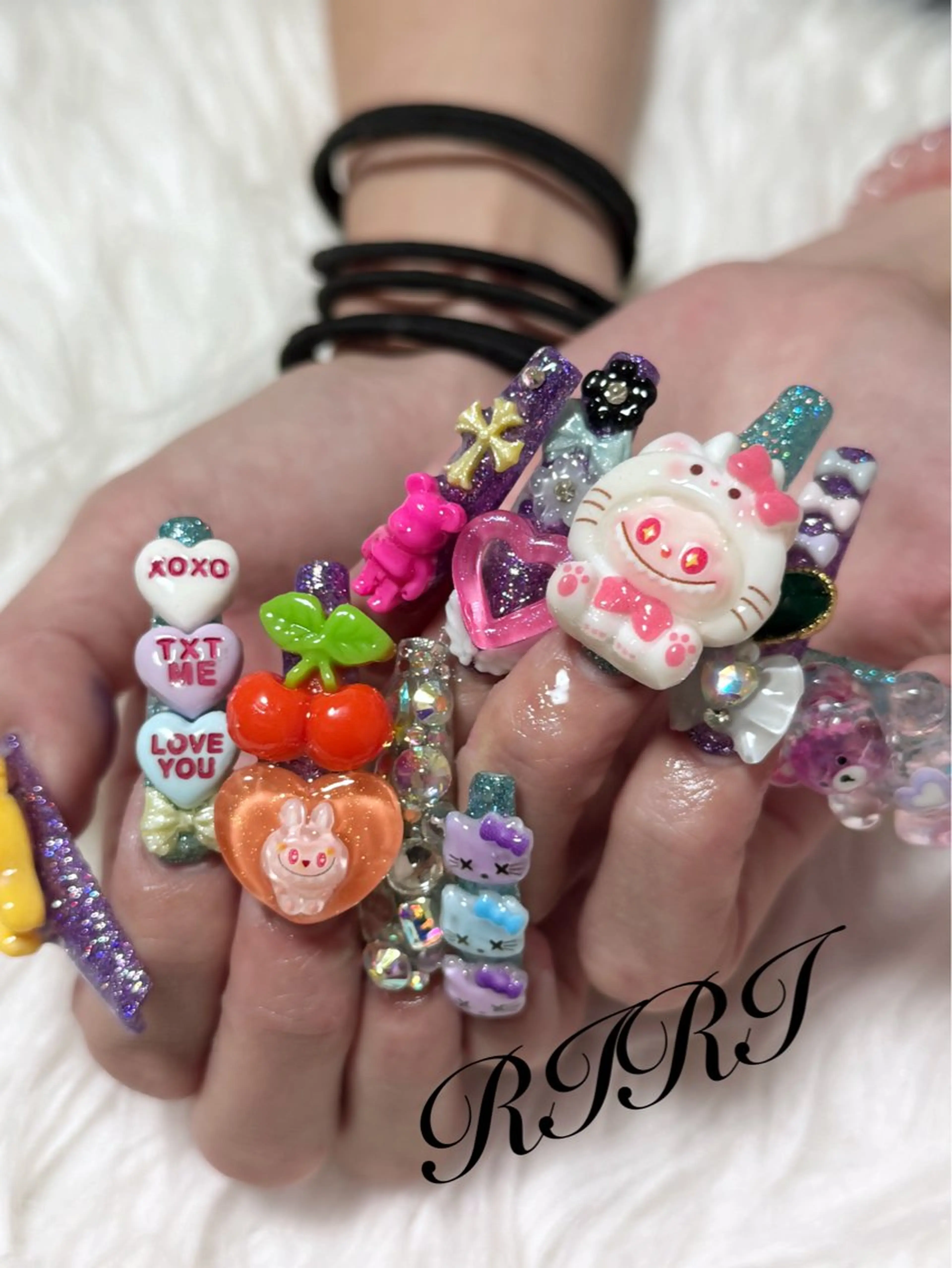 ネイル ジェルネイル ロングネイル スカルプネイル シンプルネイル ハンドネイル riri オーナーのネイルデザイン