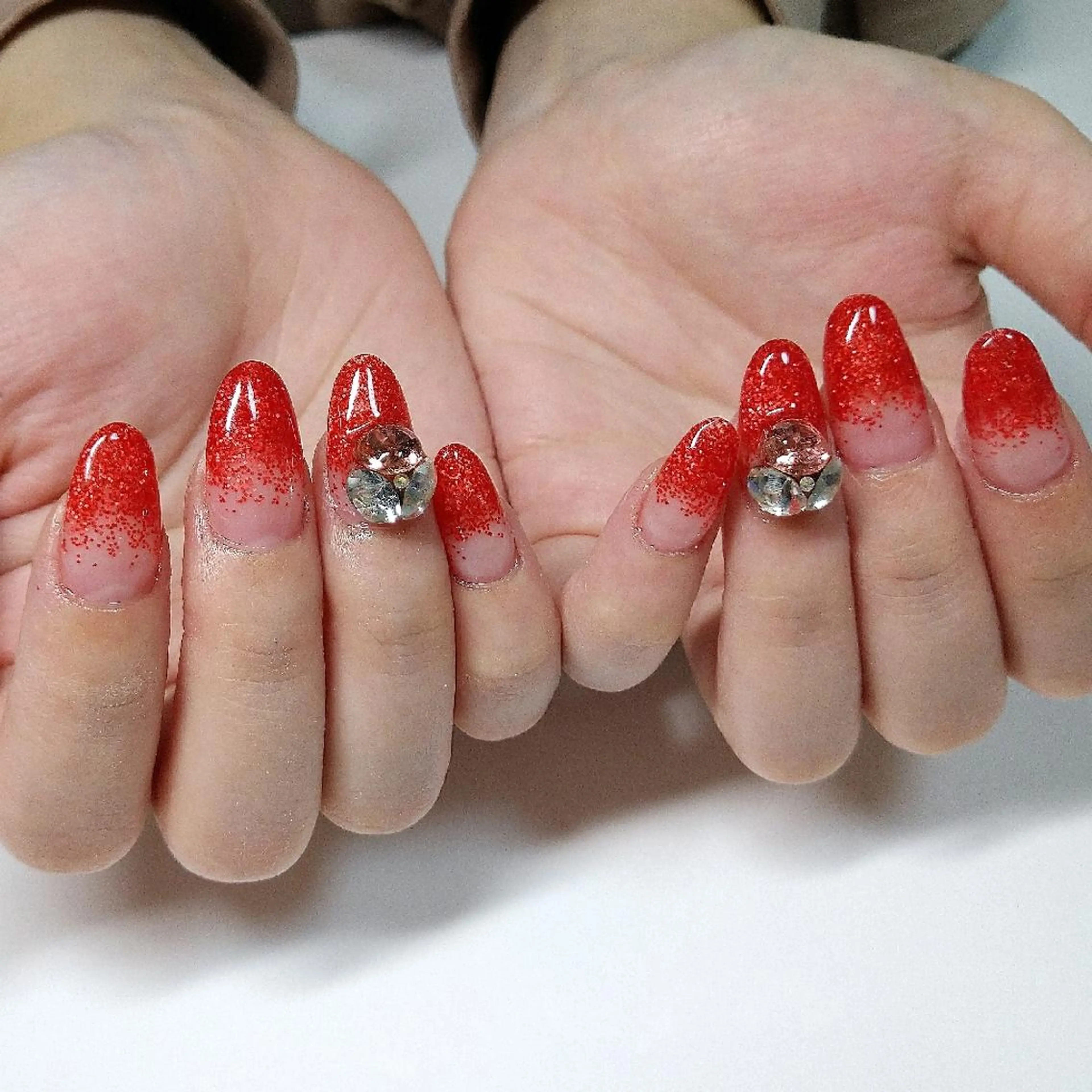 ネイル ストーンネイル BlissNail ブリスネイルのネイルデザイン