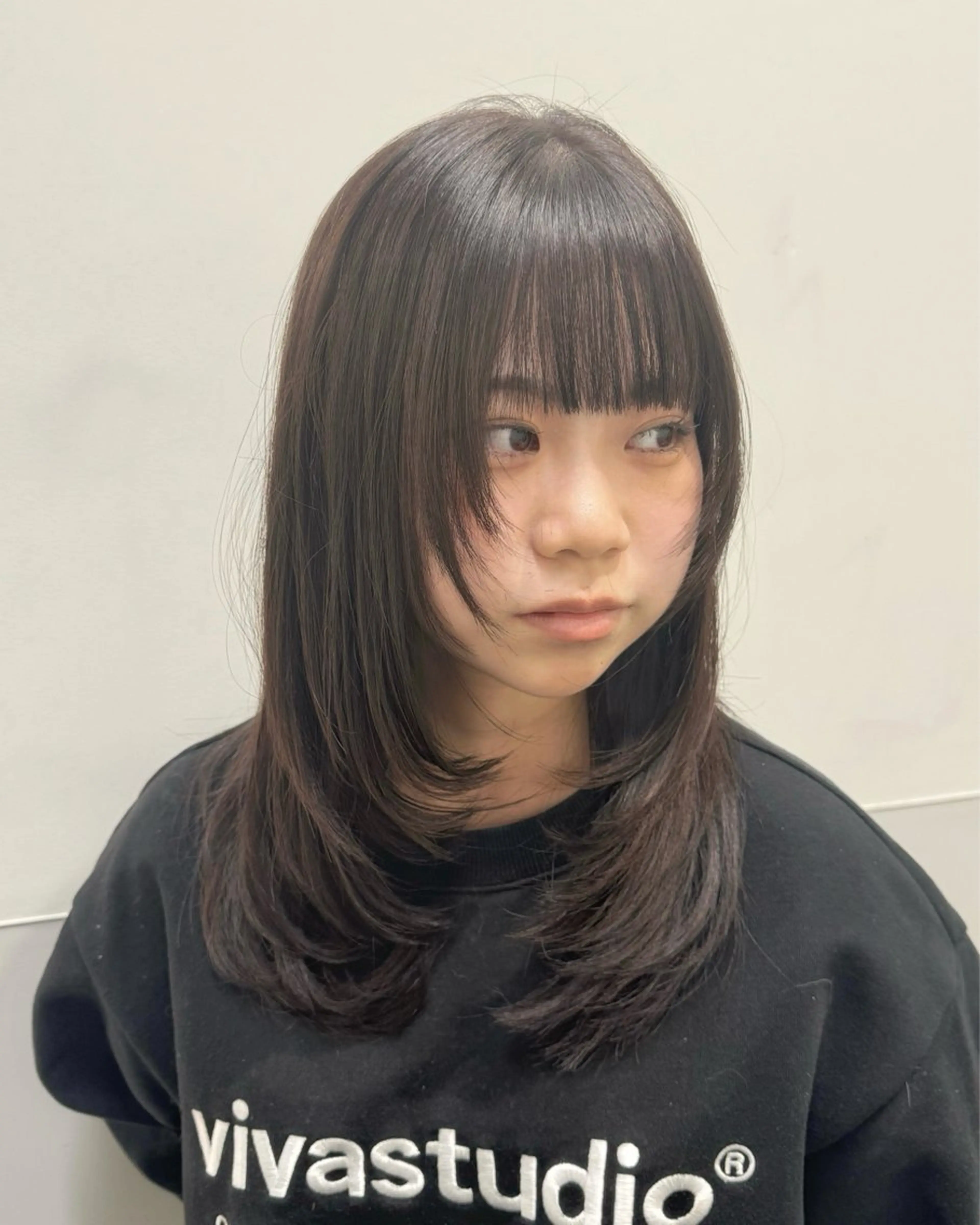 ミディアム カラー ブラウンカラー モカブラウン レイヤーカット SALOWIN新宿三丁目【サロウィン】所属・ハッシュレイヤー💐 透明感カラー💐青木のヘアスタイル
