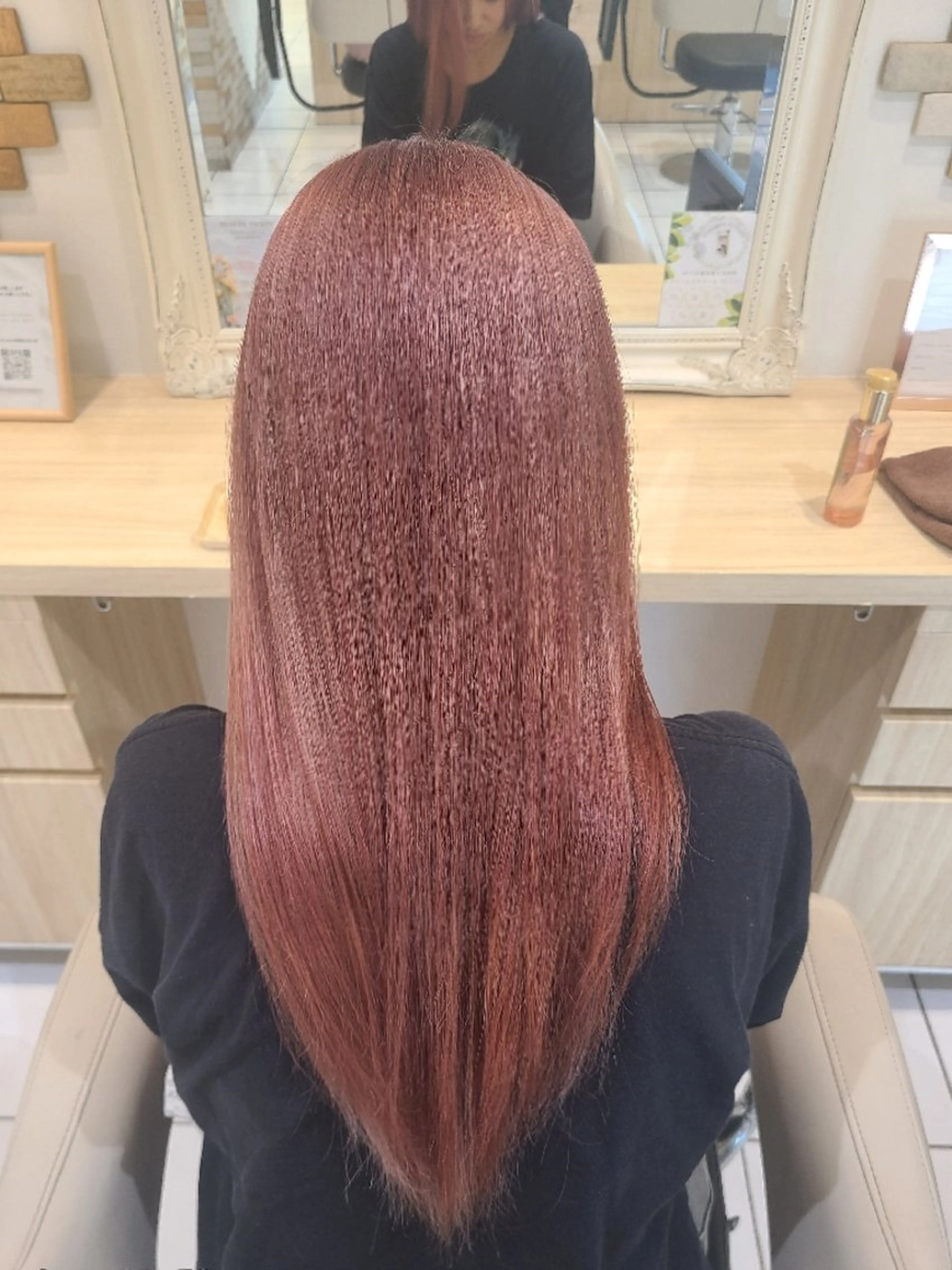 ロング カラー ベージュカラー ピンクカラー ピンクベージュ 🖤デザインカラー ︎🤍ERINAのヘアスタイル