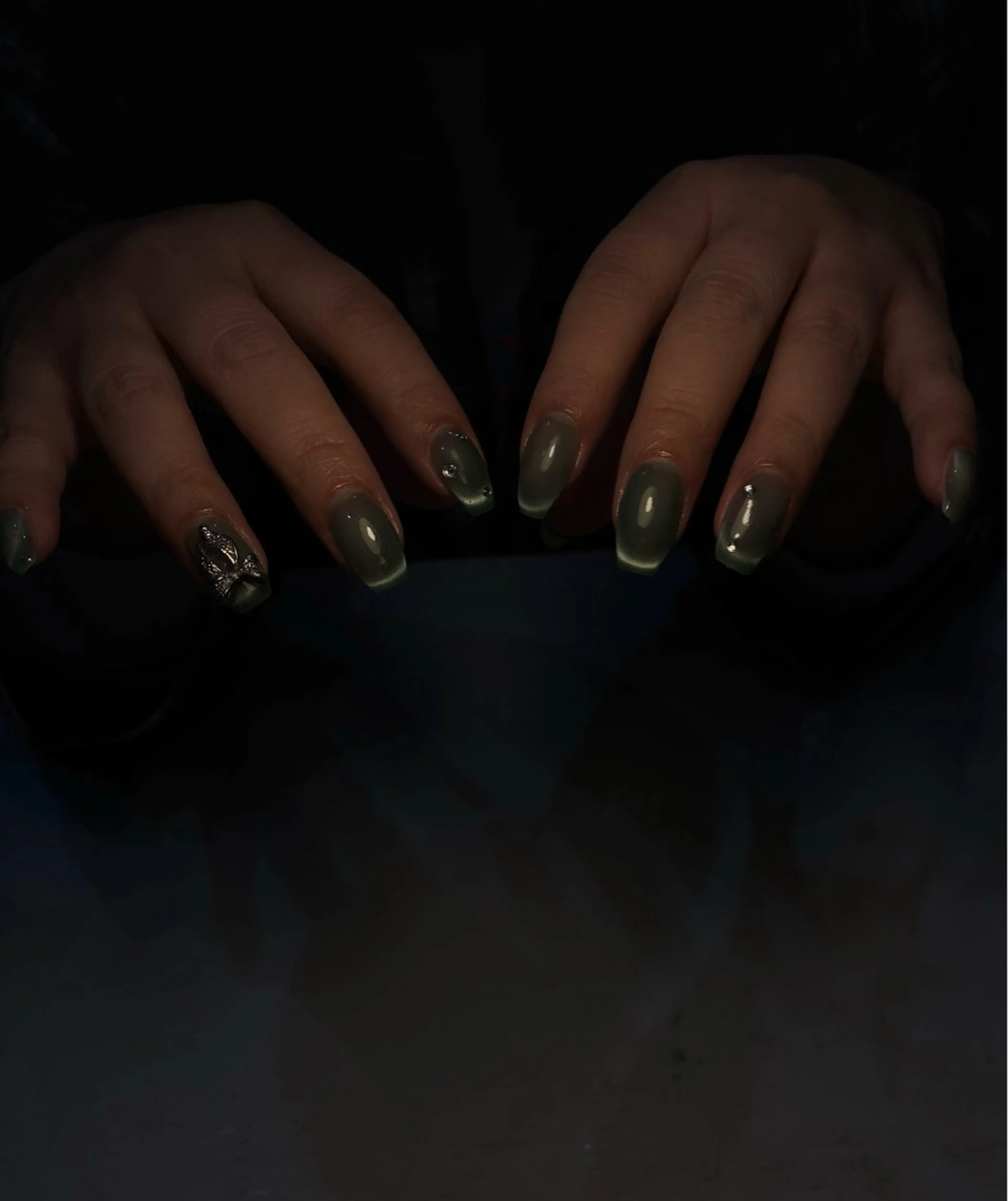 ネイル マグネットネイル ハンドネイル ハンドケア NILATE所属・渡邉 あいのネイルデザイン