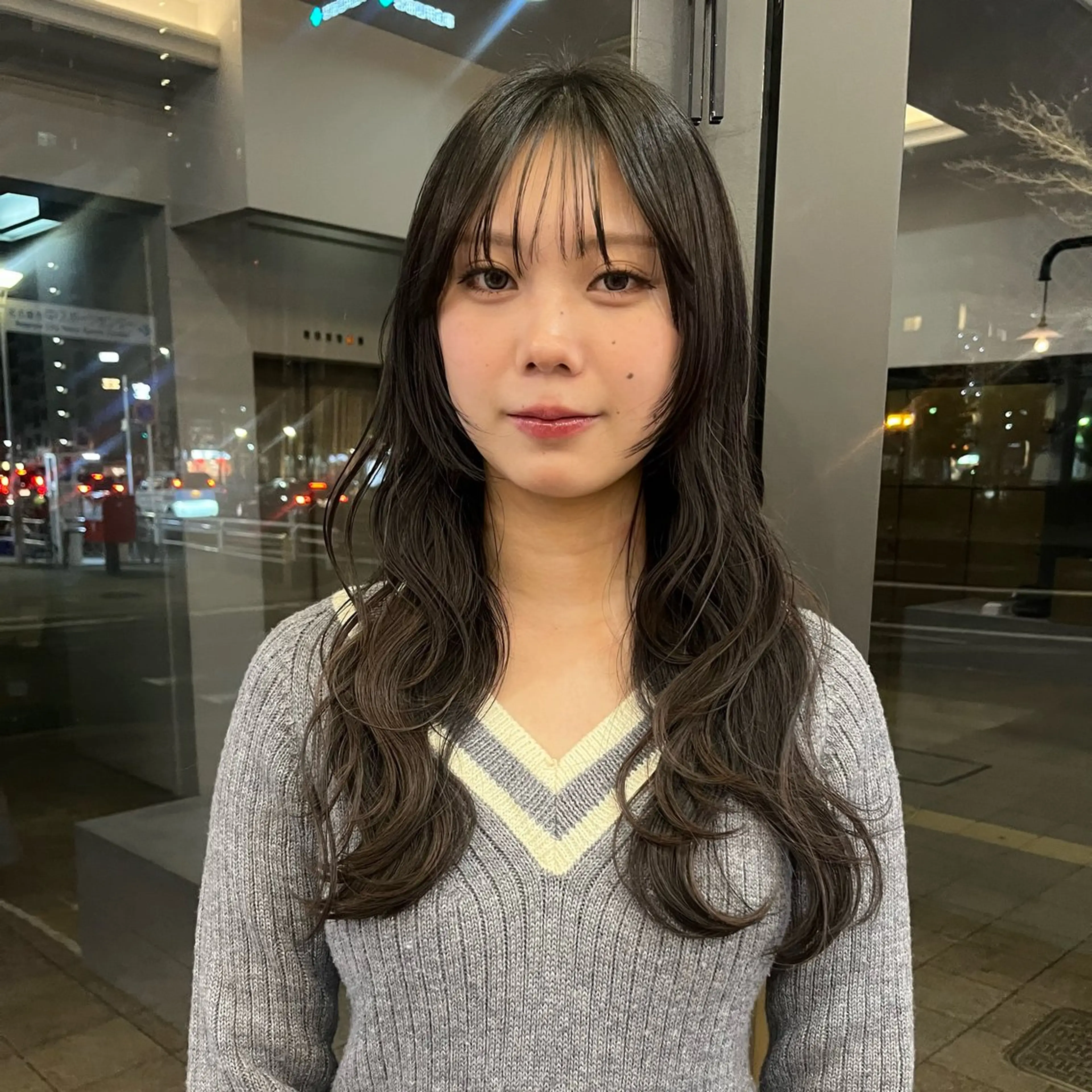 ロング レイヤーカット ロング 吉田 明日奏のヘアスタイル