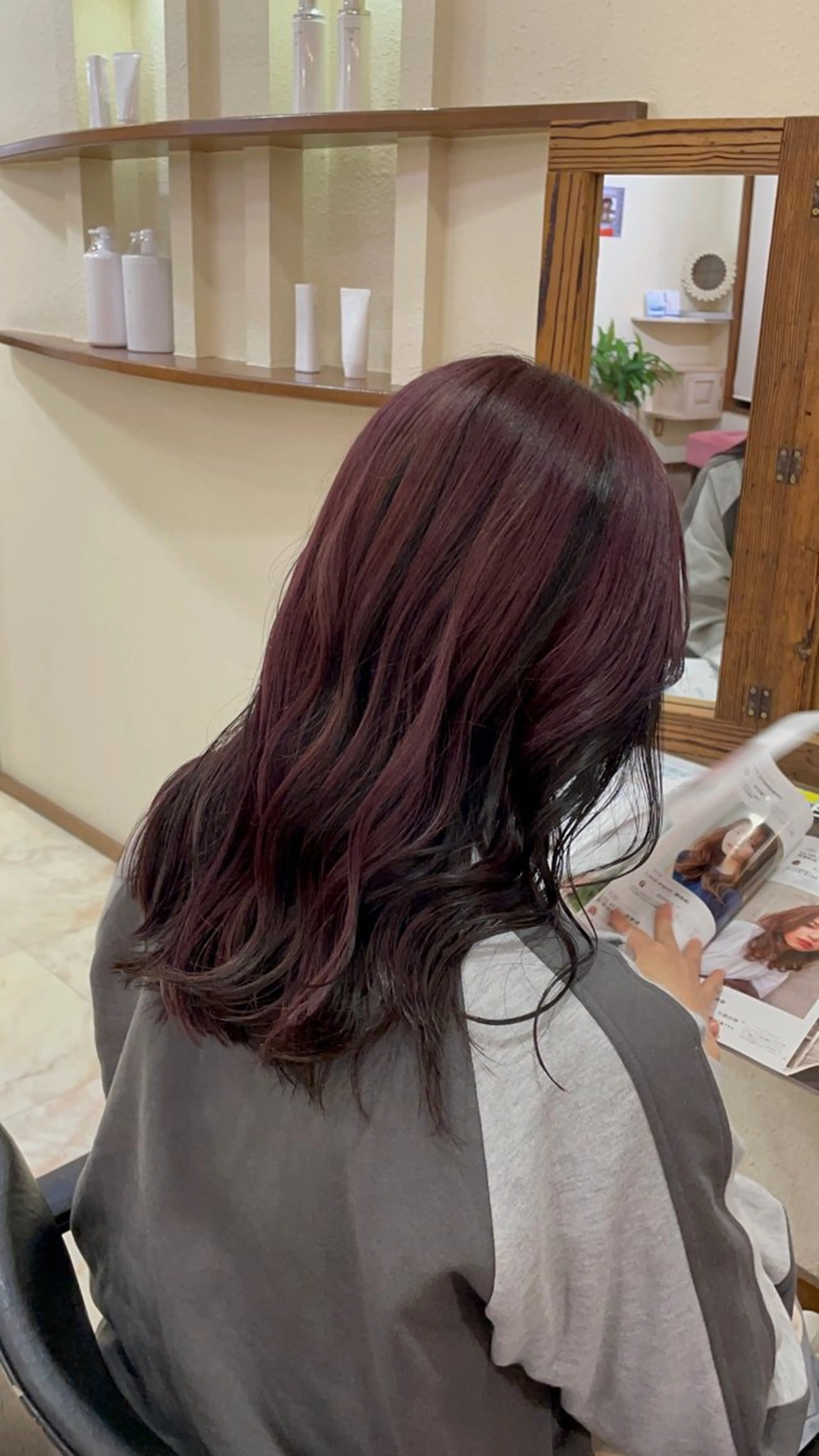 セミロング カラー ラベンダーカラー ラベンダーピンク ピンクカラー CEEK NO.4所属・野口 侑依奈のヘアスタイル
