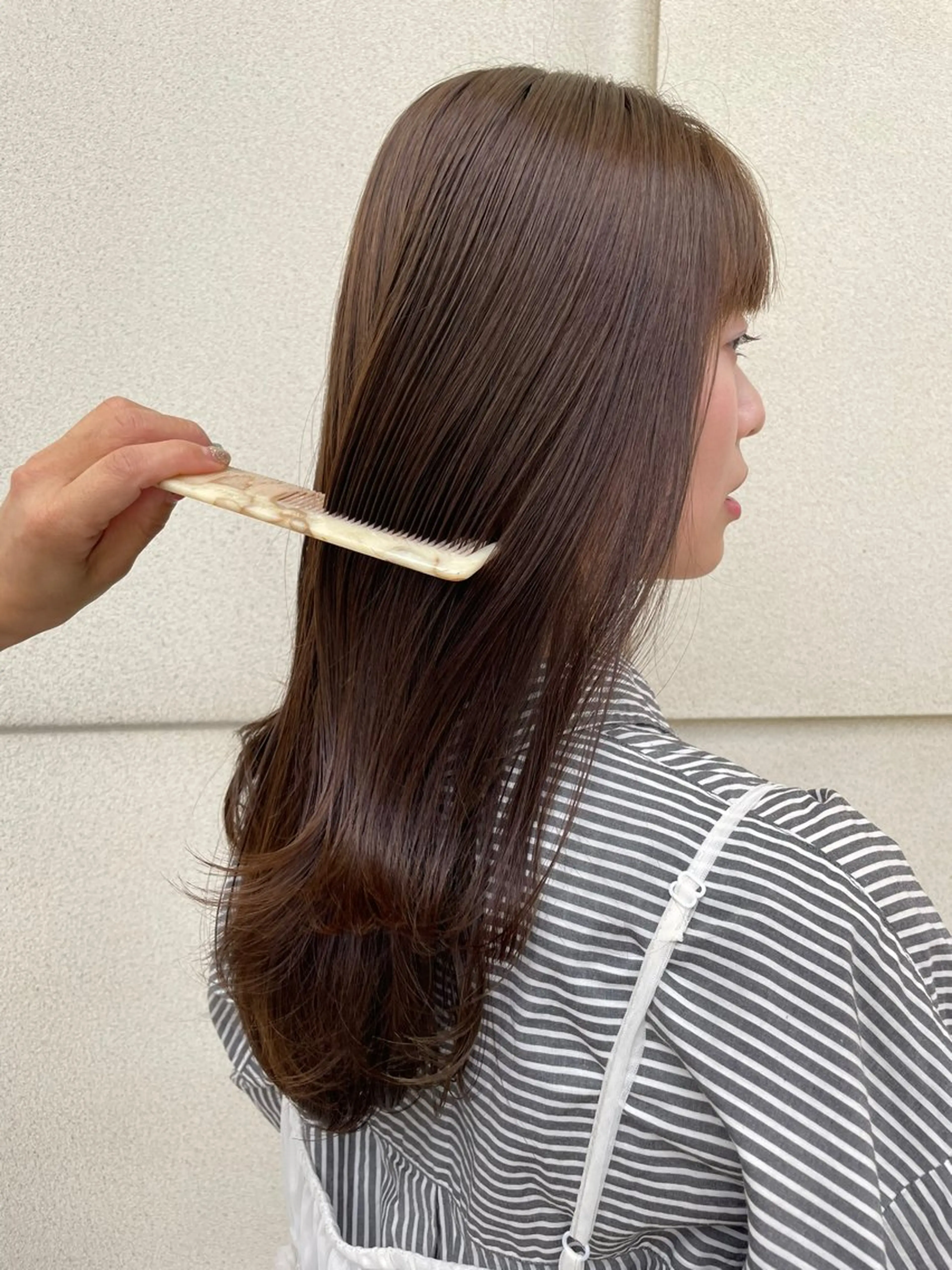 9月限定♪【Chelseaカット】＋【艶カラー】の写真