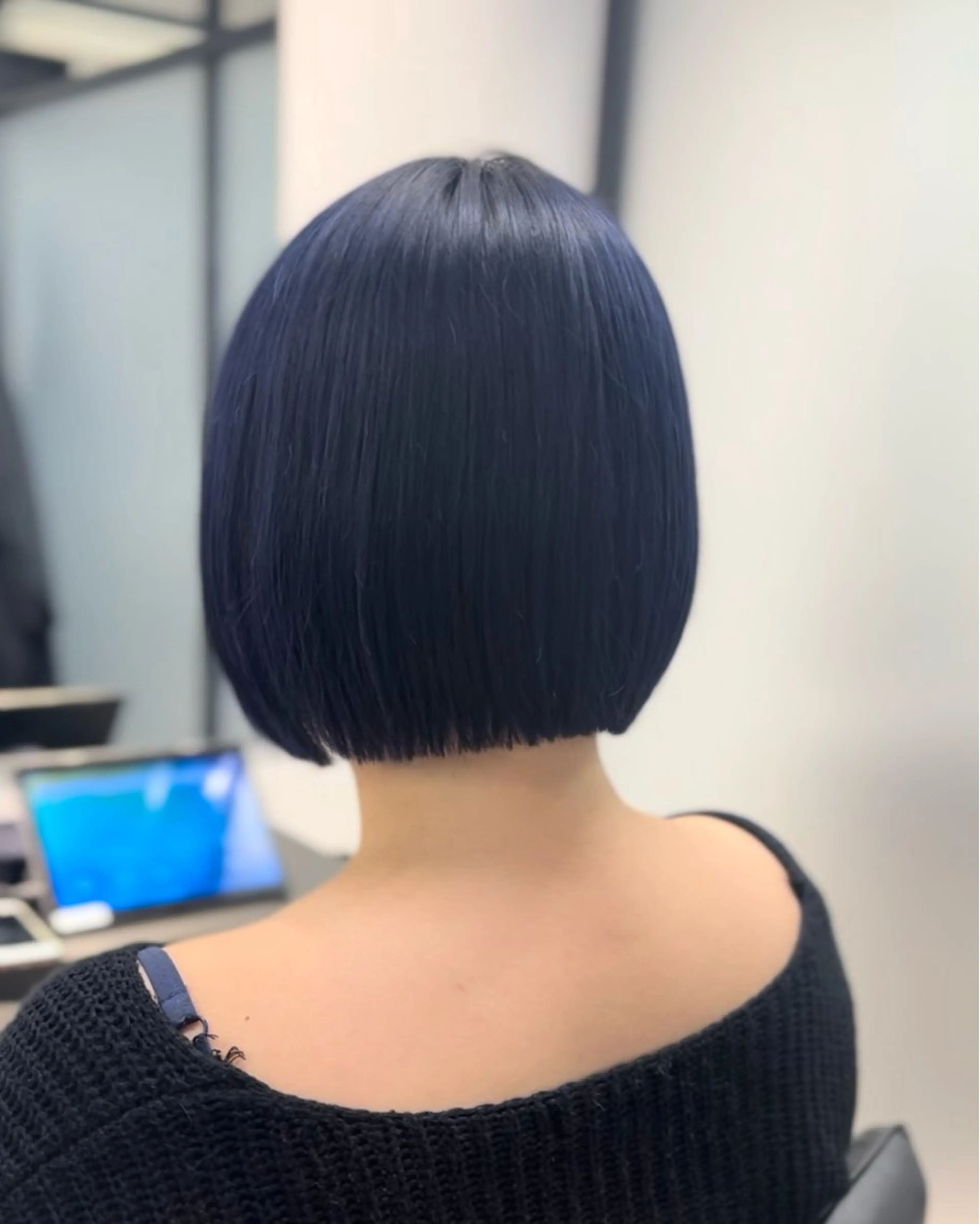 ショート カラー ネイビーカラー ボブ カット ヘアカラー SALOWIN 横浜 8F所属・ショートヘア、ボブ こやさん　コヤマのヘアスタイル