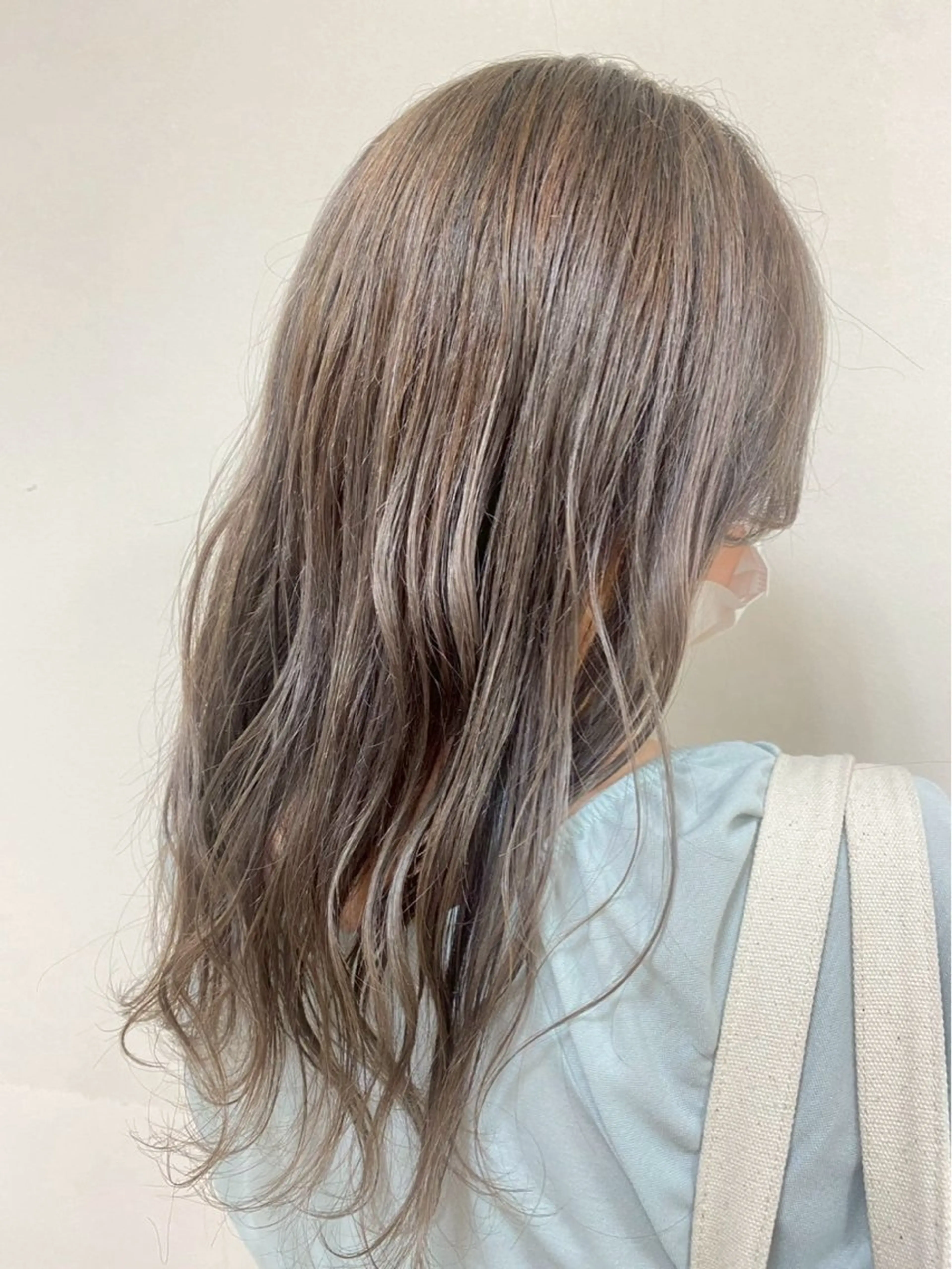 セミロング 北村 咲奈のヘアスタイル