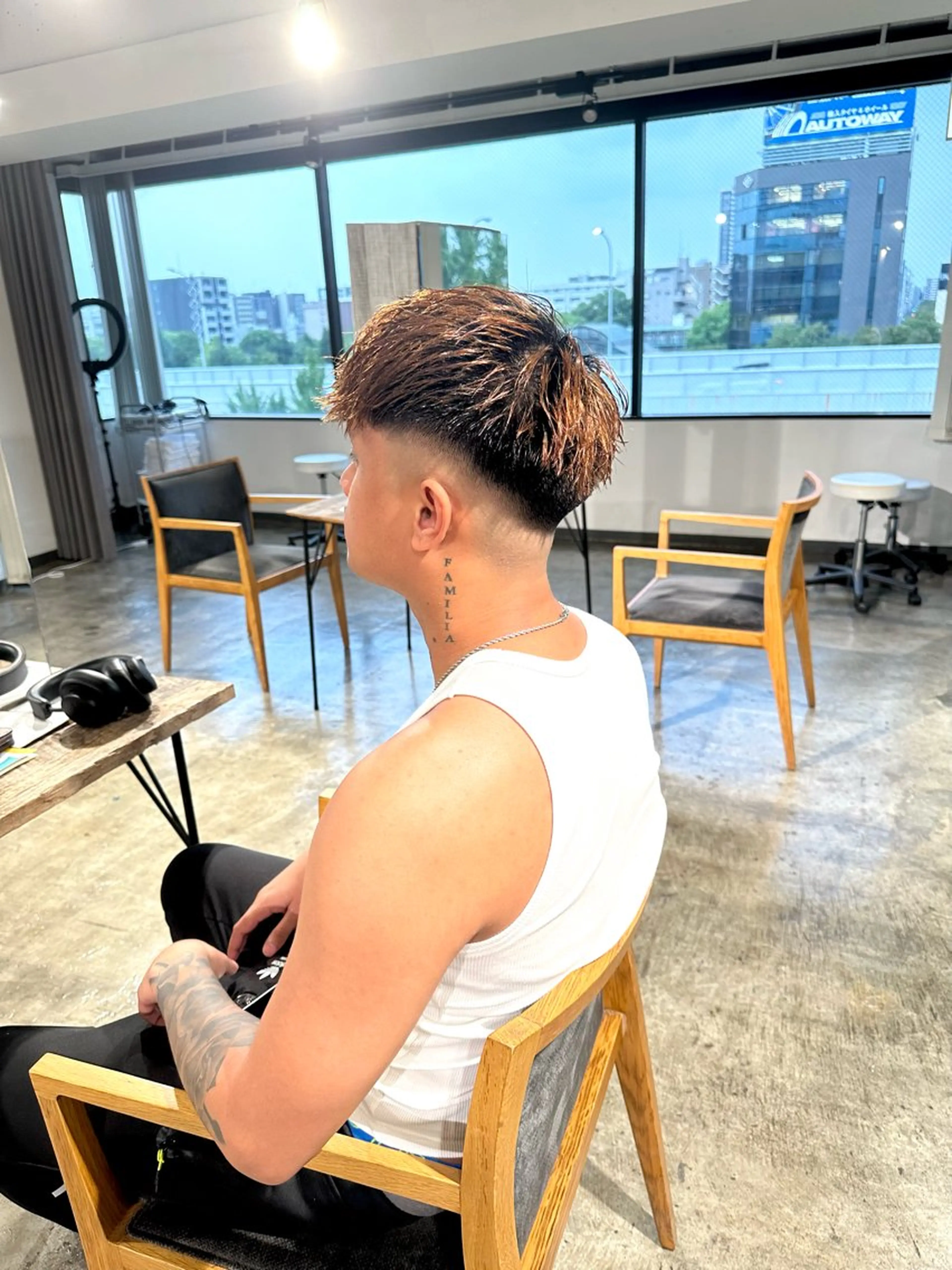 メンズ フェードカット メンズパーマ スキンフェード スペインカール 刈り上げ カット 骨格補正施術/メンズ 専門美容師/YUYAのヘアスタイル