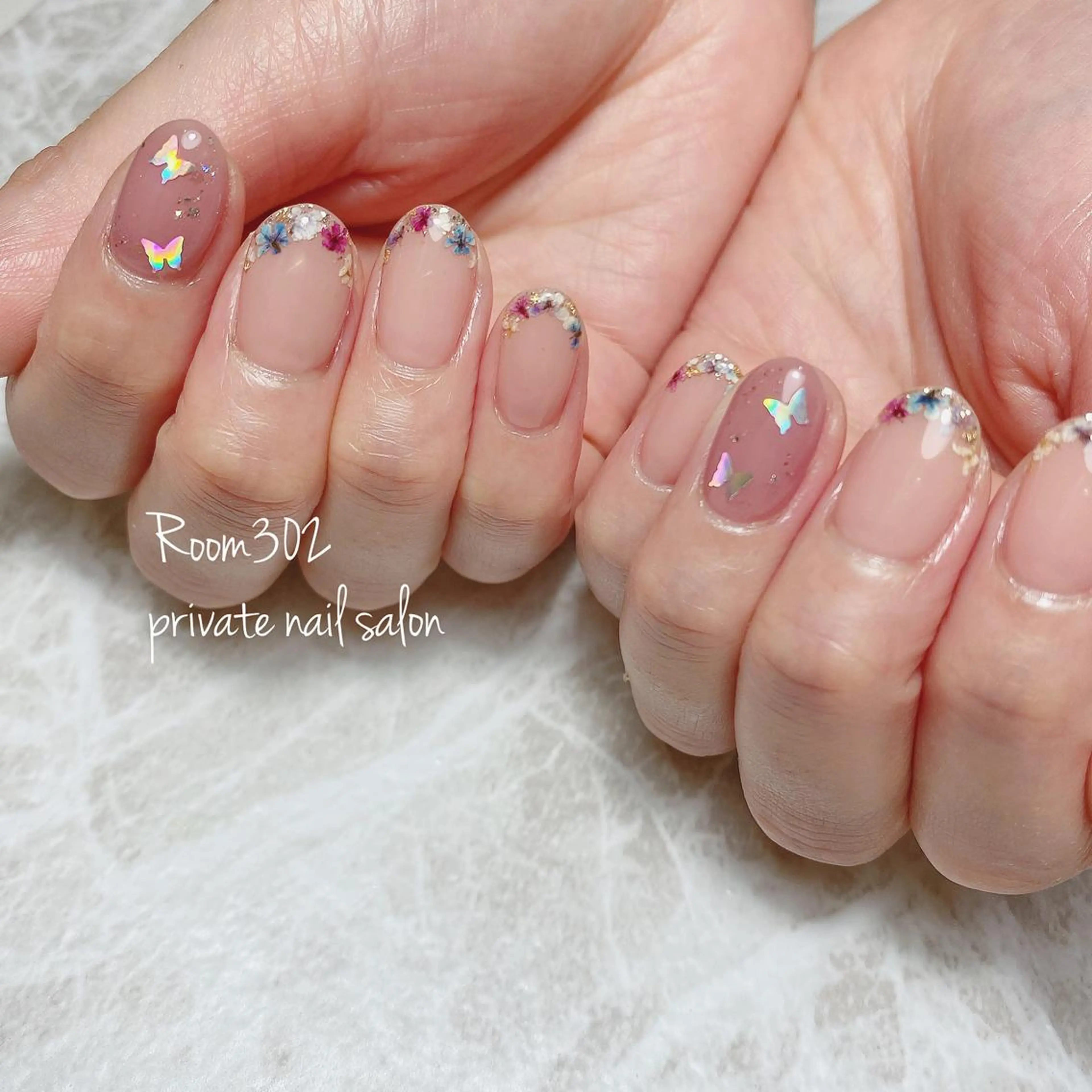 ネイル フレンチネイル Room 302のネイルデザイン