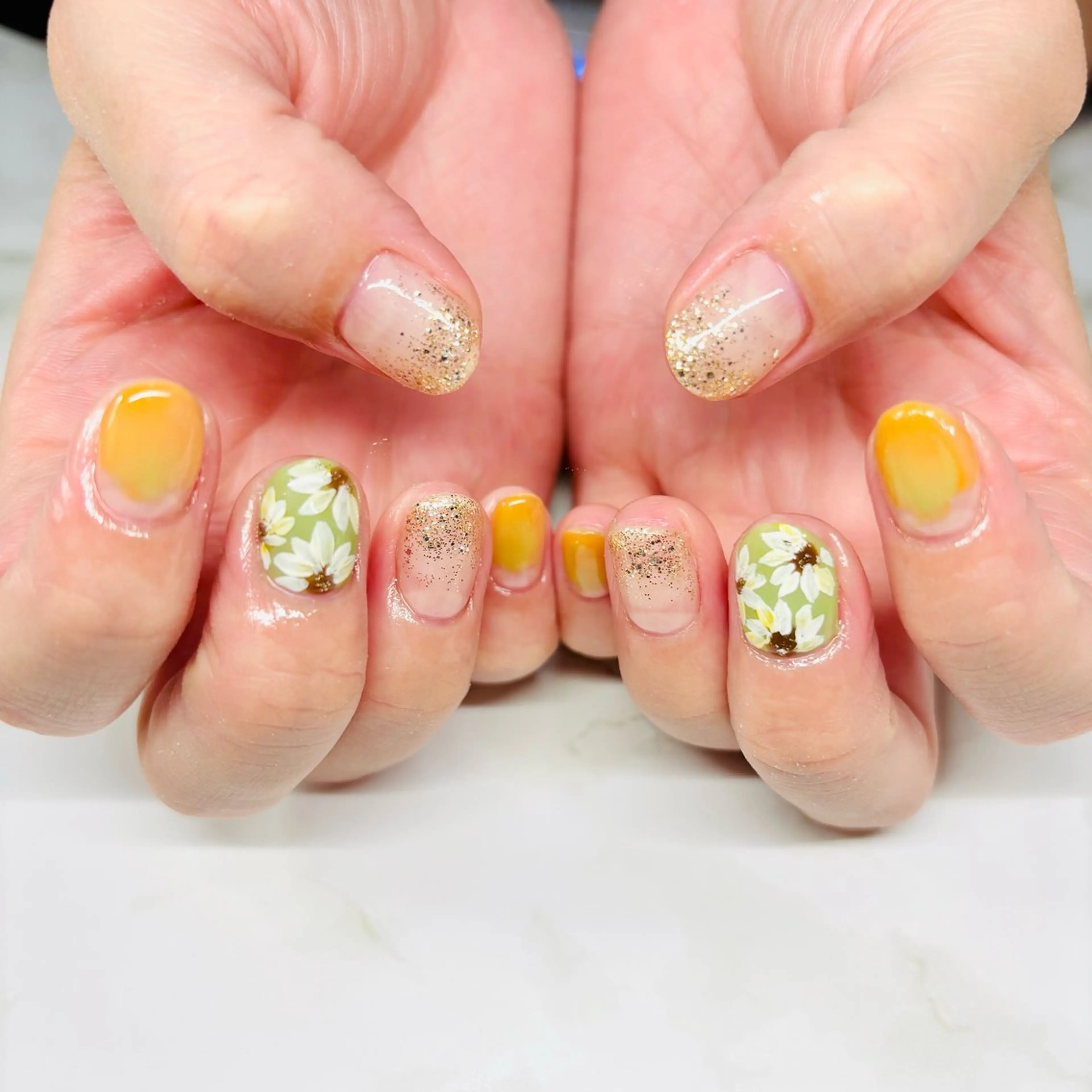 ネイル Nail salon MEGUMIのネイルデザイン