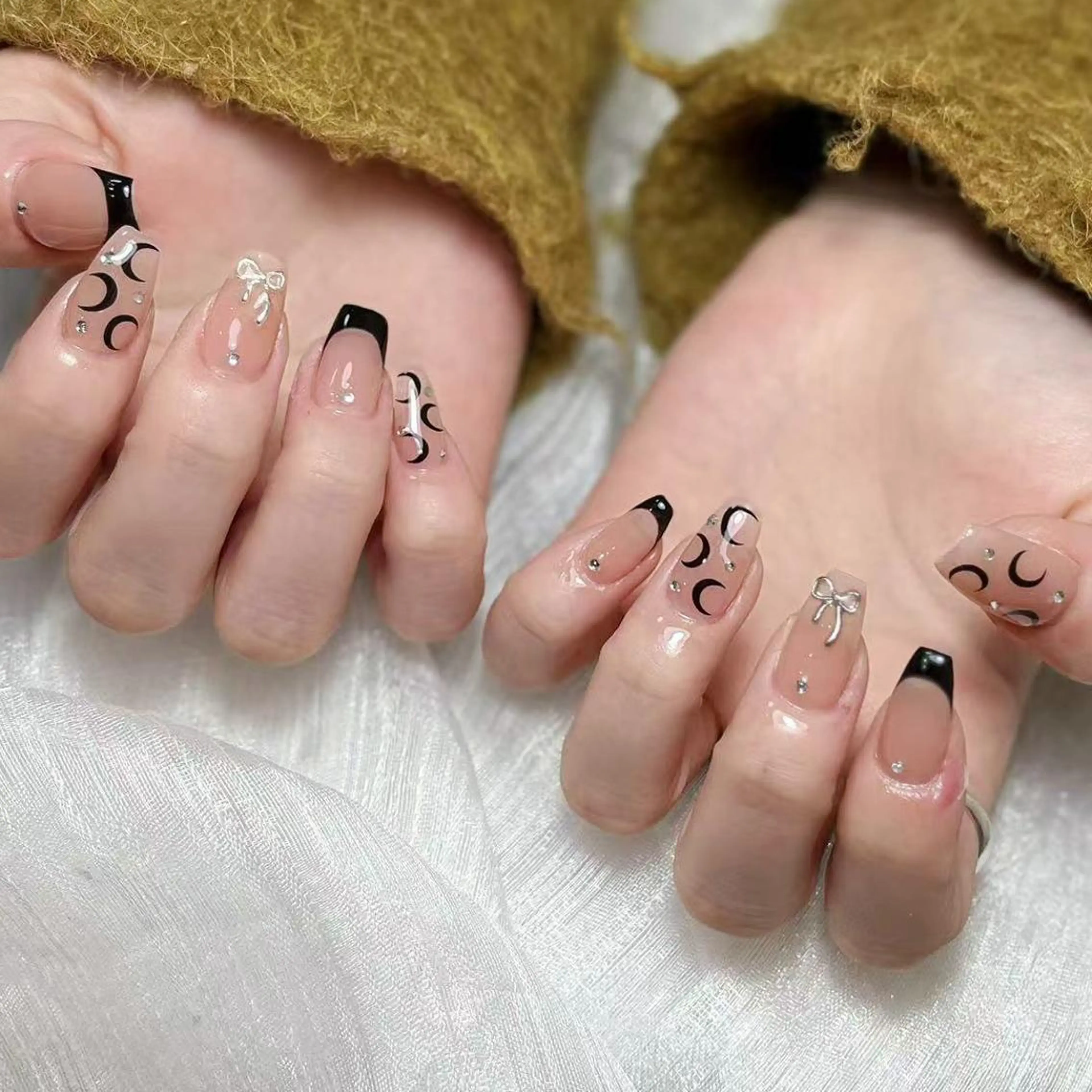 ネイル ハンドネイル NAIL MONSTERのネイルデザイン