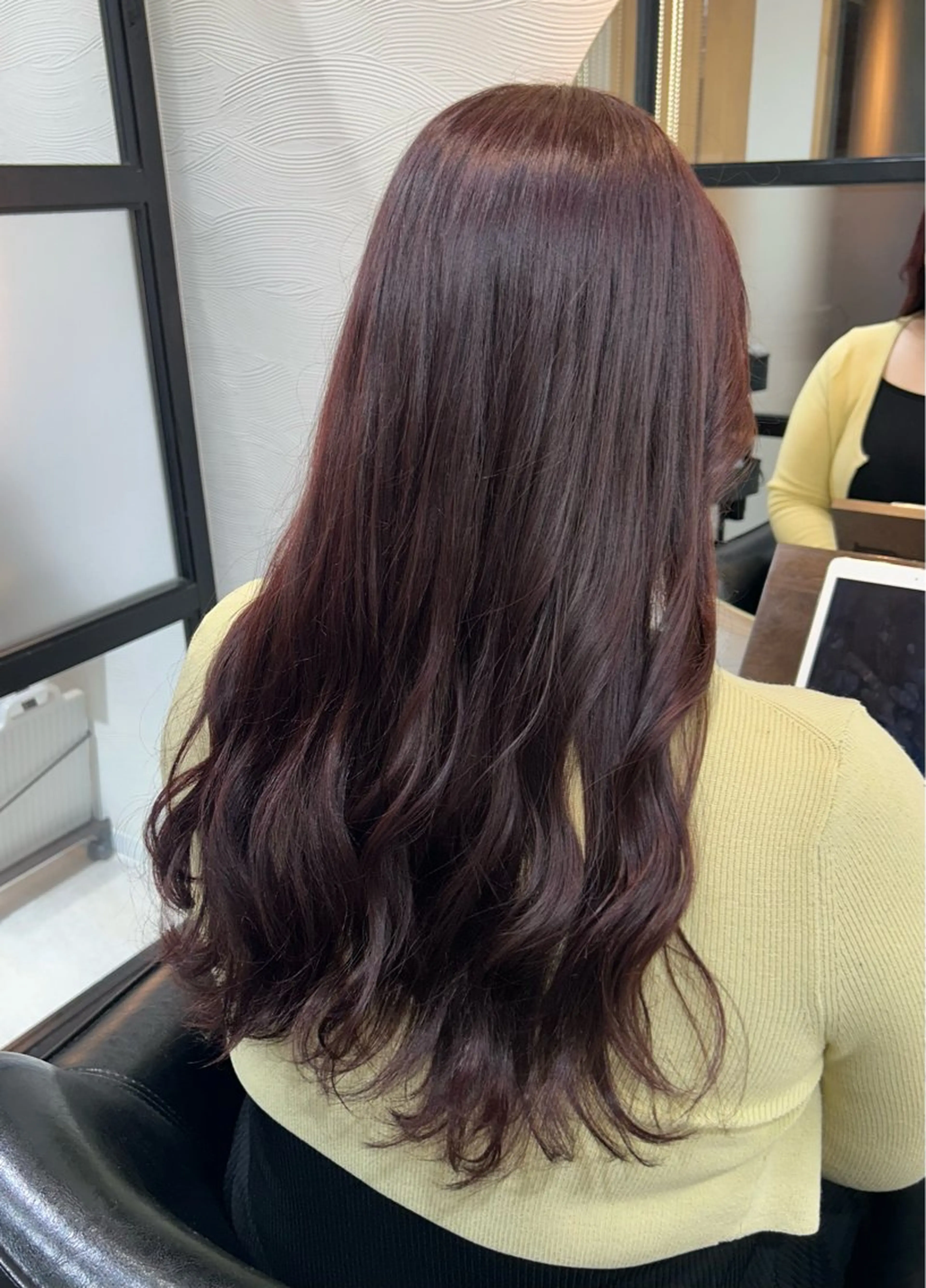 ミディアム カラー カット ヘアカラー トリートメント 🤍透明感/韓国風 🤍サクラギヒトミのヘアスタイル