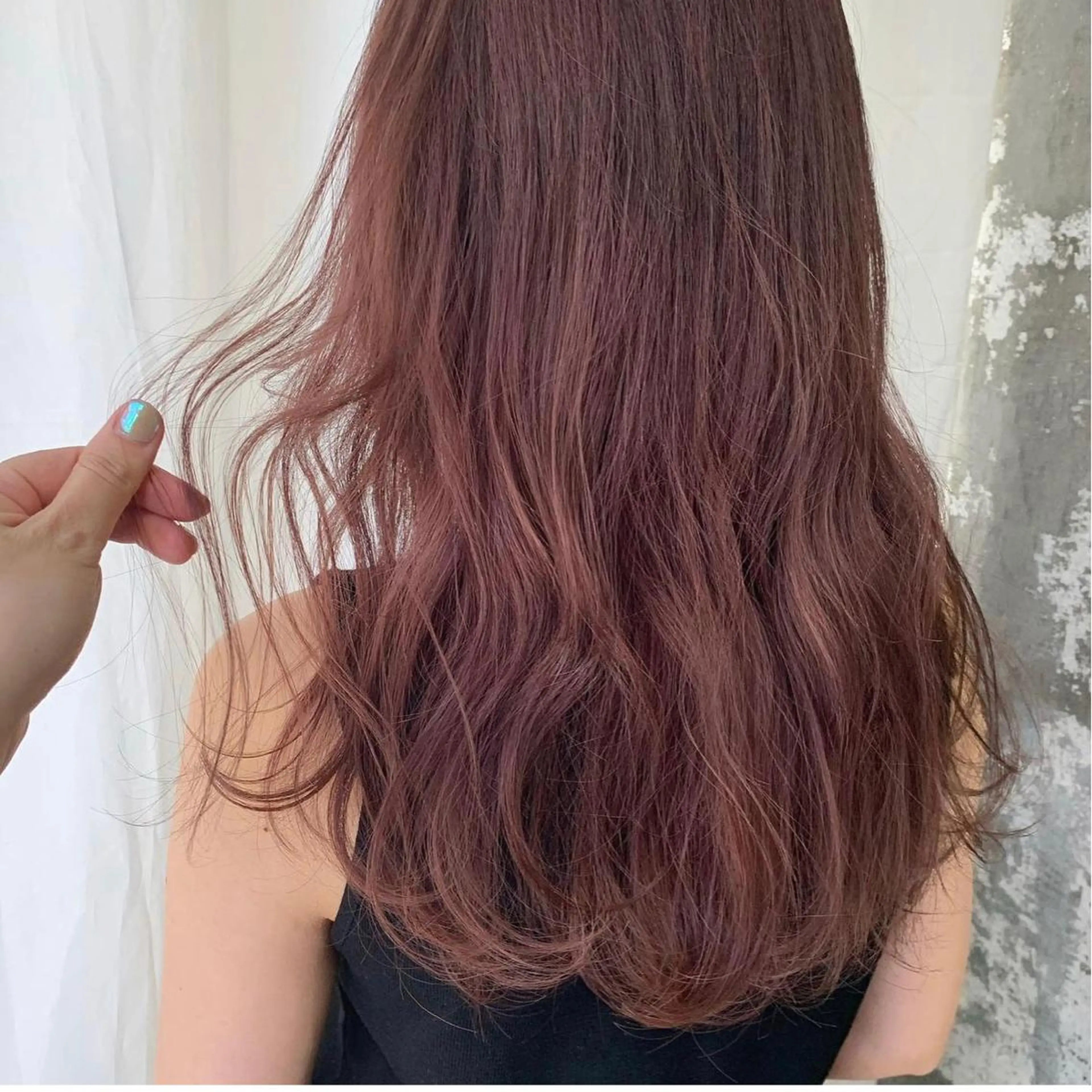 ロング カラー ヘアアレンジ ヘアカラー ツガミ リナのヘアスタイル