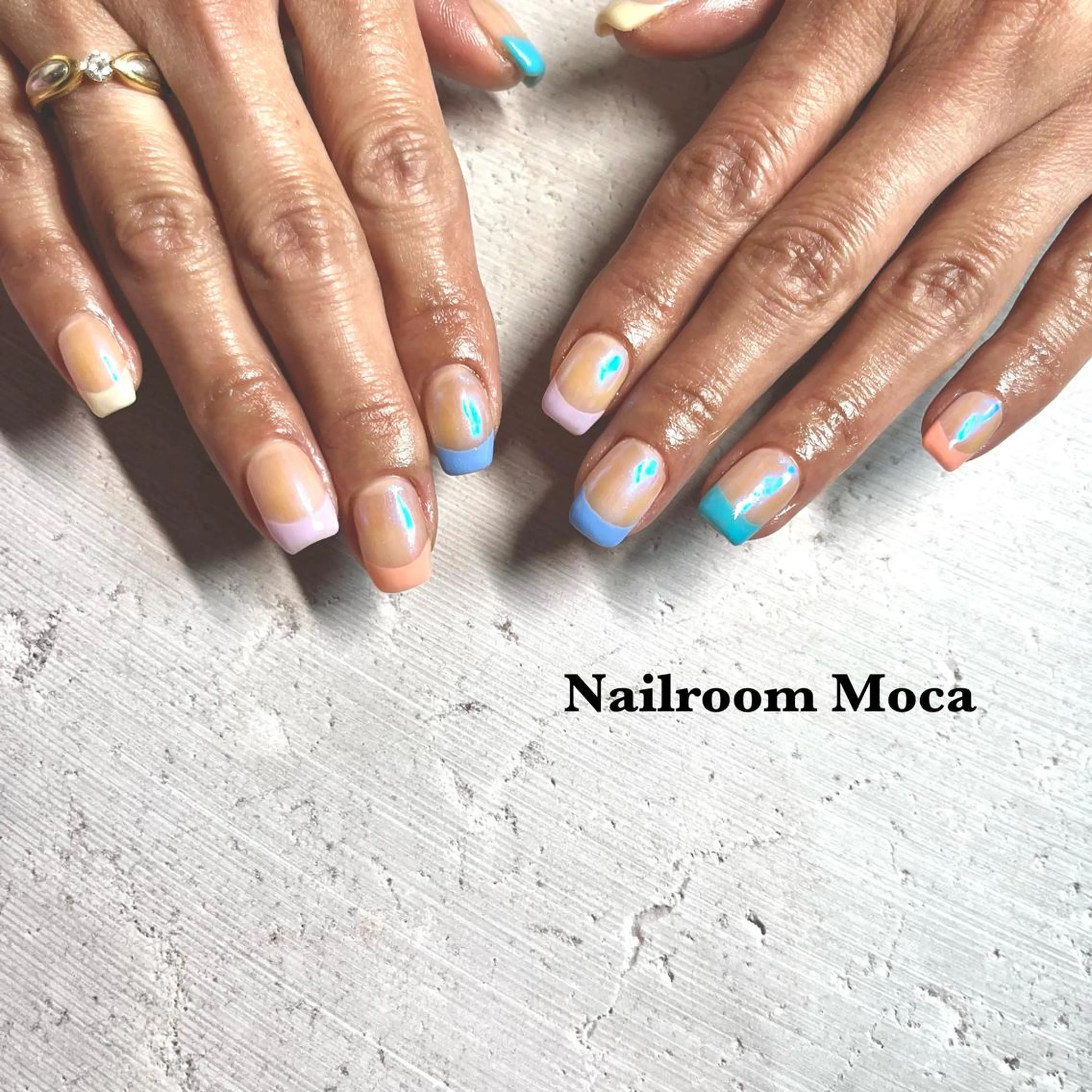 ネイル オーロラネイル ハンドネイル Nailroom Mocaのネイルデザイン