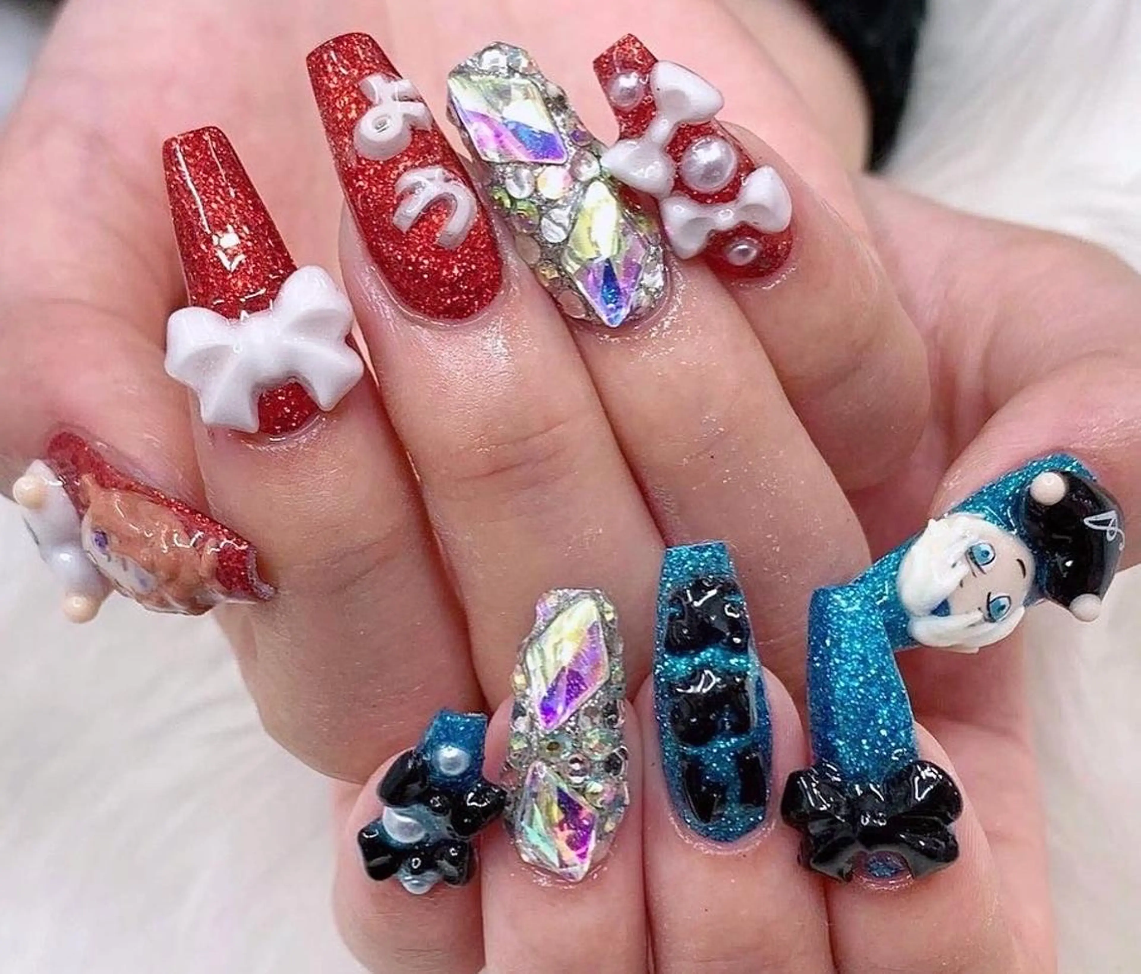 セミロング ネイル 成人式 スカルプネイル NAILSGOGO shibuyaのネイルデザイン