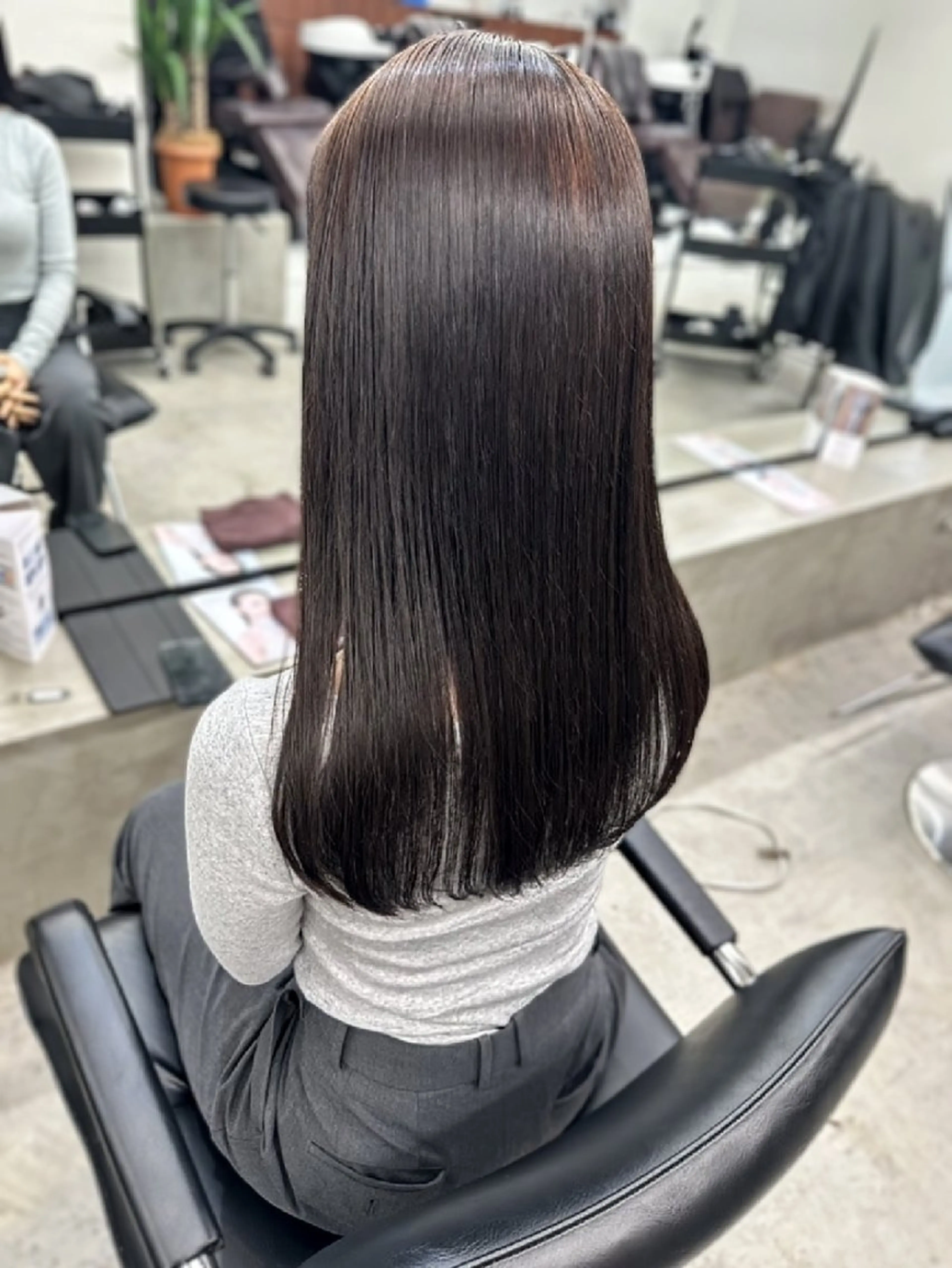 【🔷ご新規様限定🔷】艶ワンカラー+トリートメント+超音波アイロンの写真