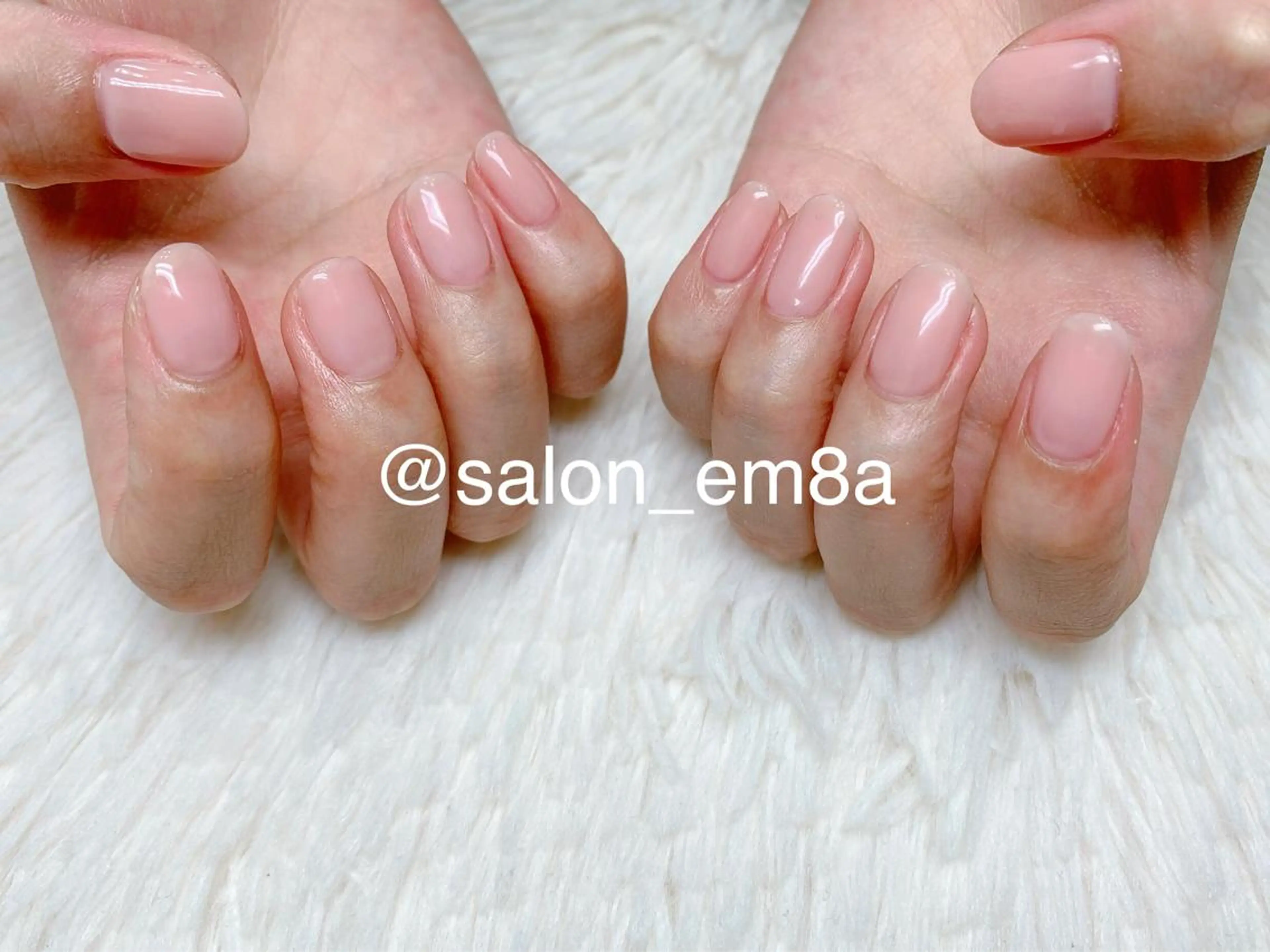 ネイル ジェルネイル ワンカラーネイル パステルネイル ピンク ハンドネイル salon EM&A emiのネイルデザイン