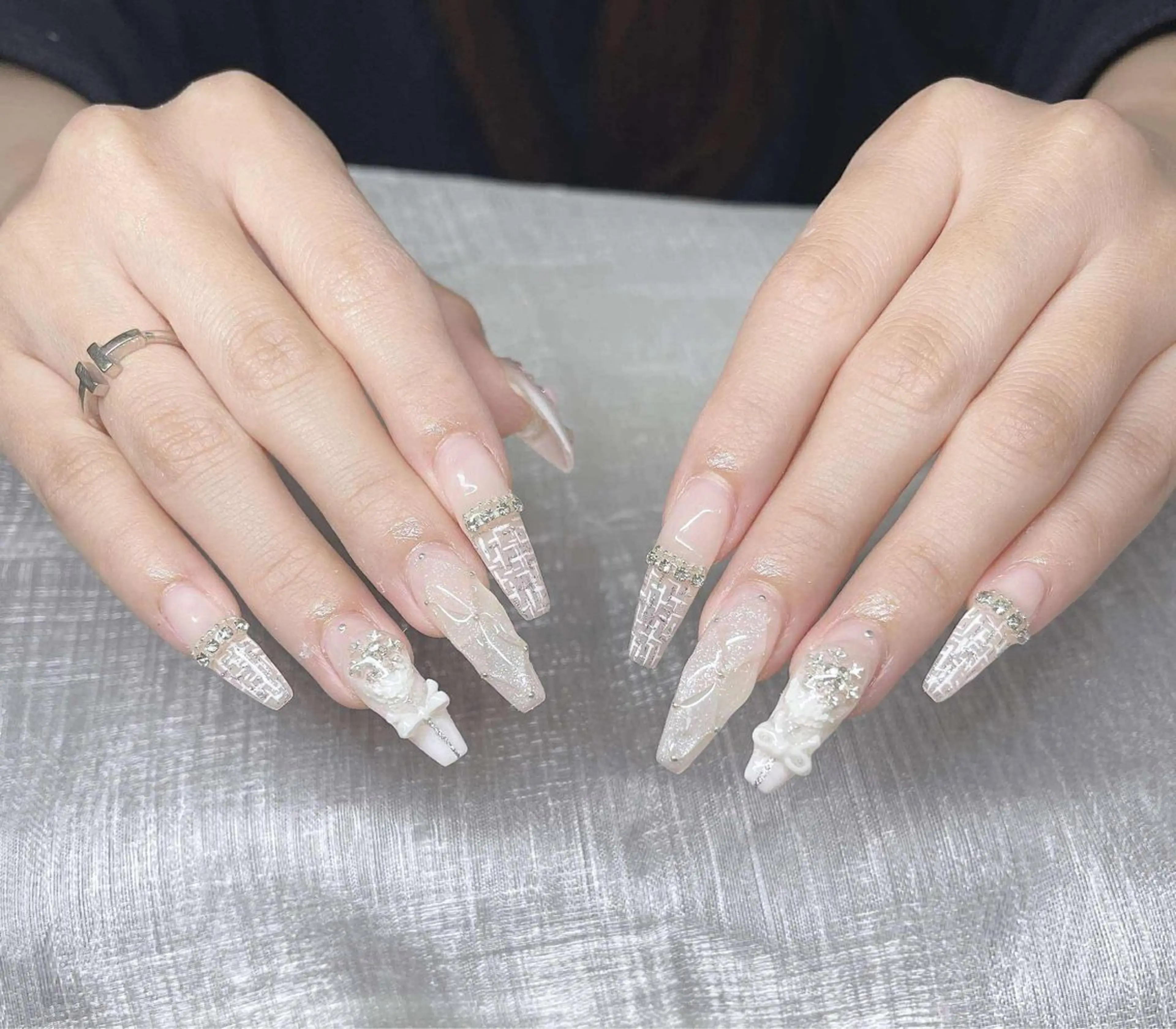 ネイル 長さ出し グラデーション 卒業式 キラキラネイル マグネットネイル ハンドネイル Lee Nailsのネイルデザイン