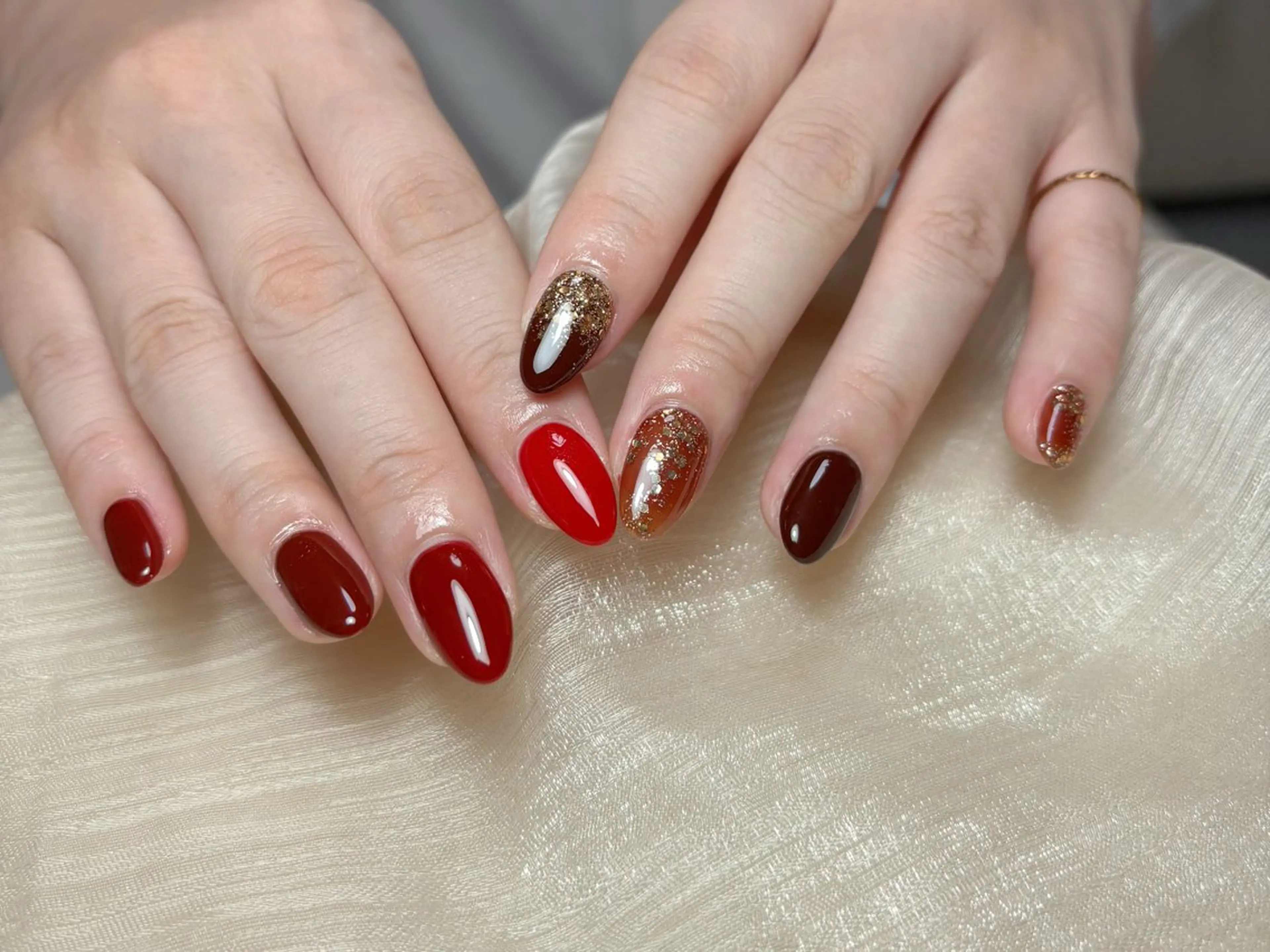 ネイル オーロラネイル チークネイル フレンチネイル ジェルネイル ガラスフレンチ ハンドネイル Nail Jolie所属・Nail Jolieのネイルデザイン