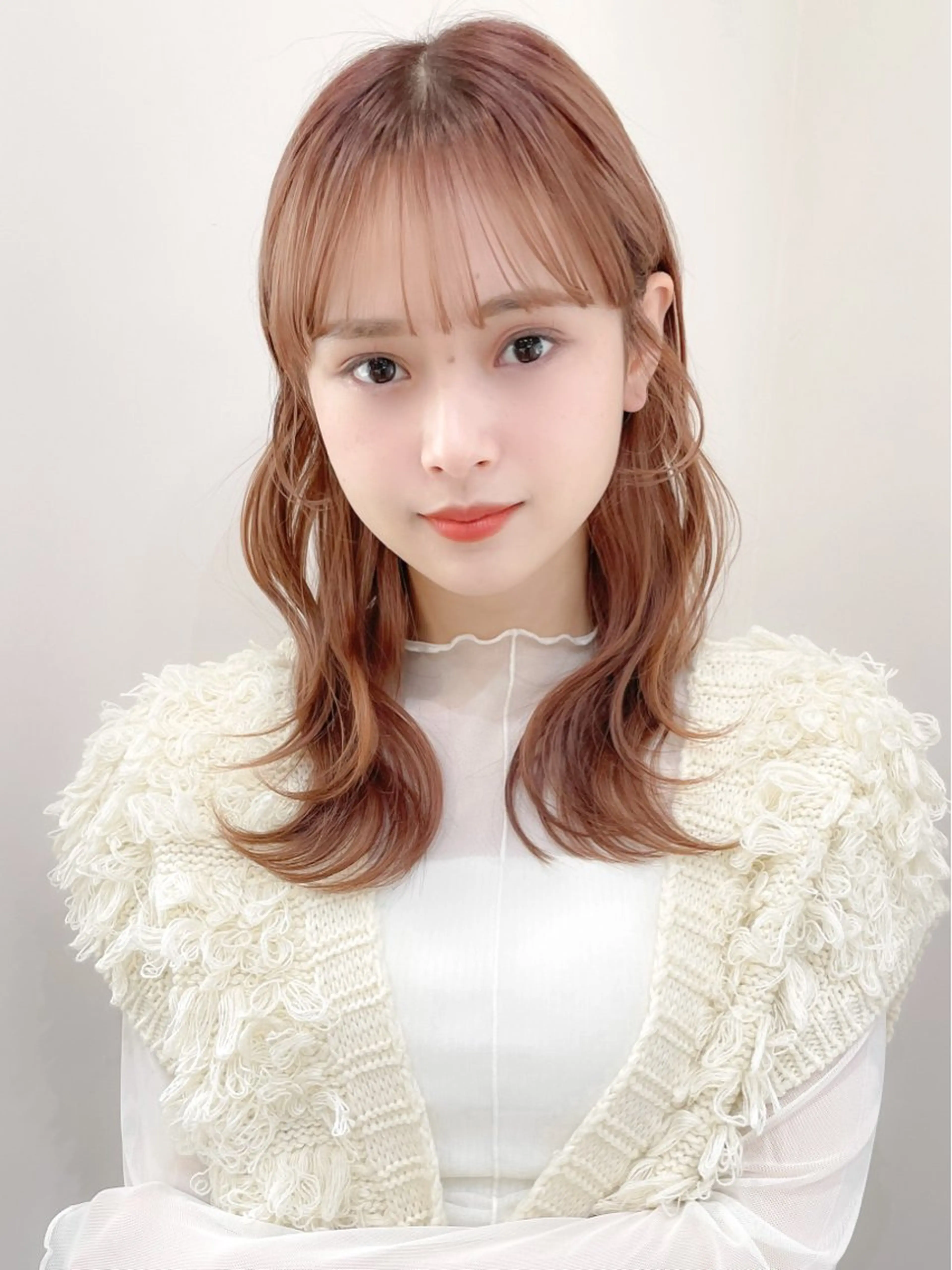 ミディアム カラー バレイヤージュ ブリーチ ケアブリーチ ダブルカラー ハイライトカラー カット ヘアカラー トリートメント ミディアム/顔周り/ ベージュ🌼mayuのヘアスタイル
