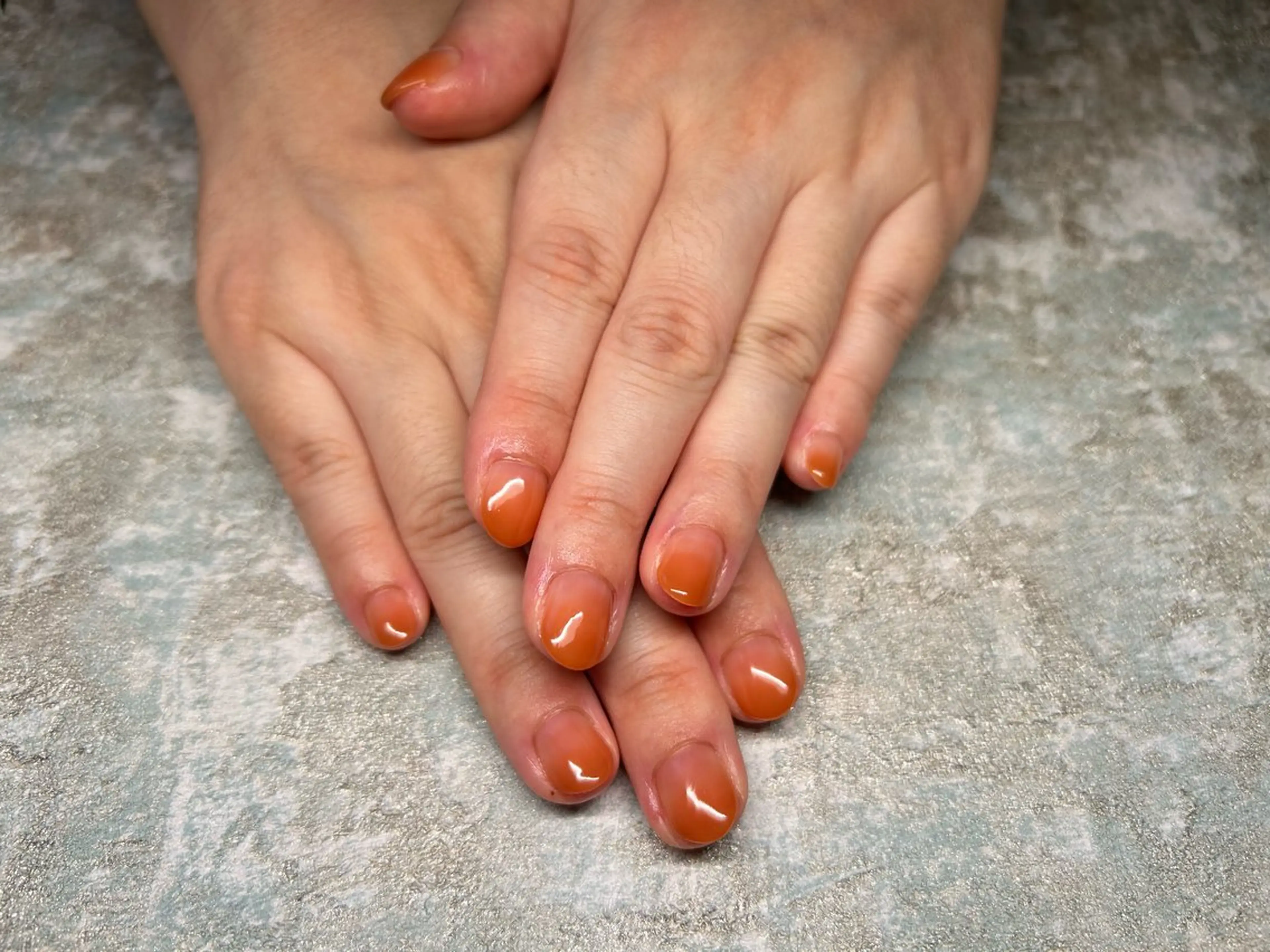 ネイル グラデーション ハンドネイル Lisa’s Salonのネイルデザイン