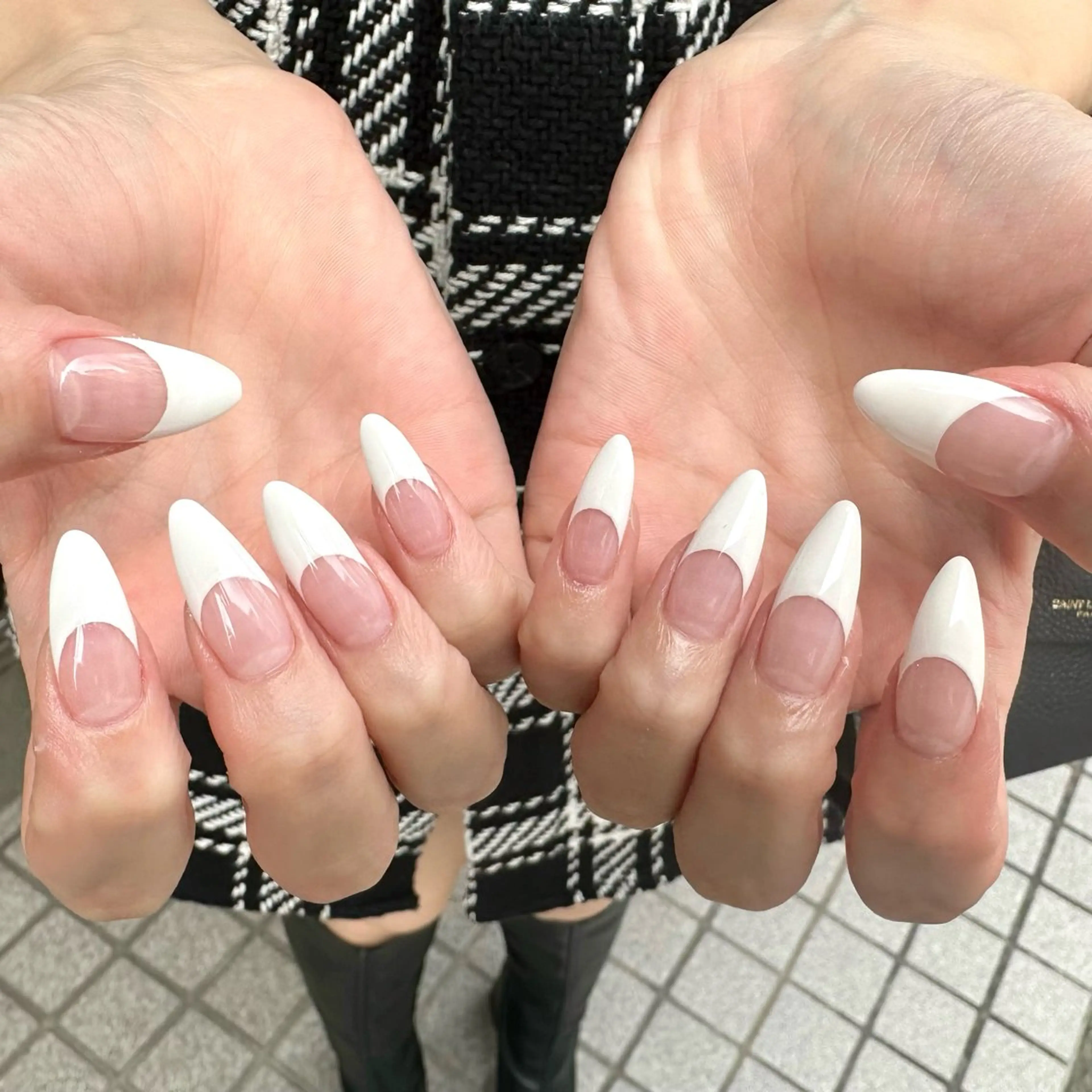 ネイル フレンチネイル erinca nail所属・圦本 有紀のネイルデザイン