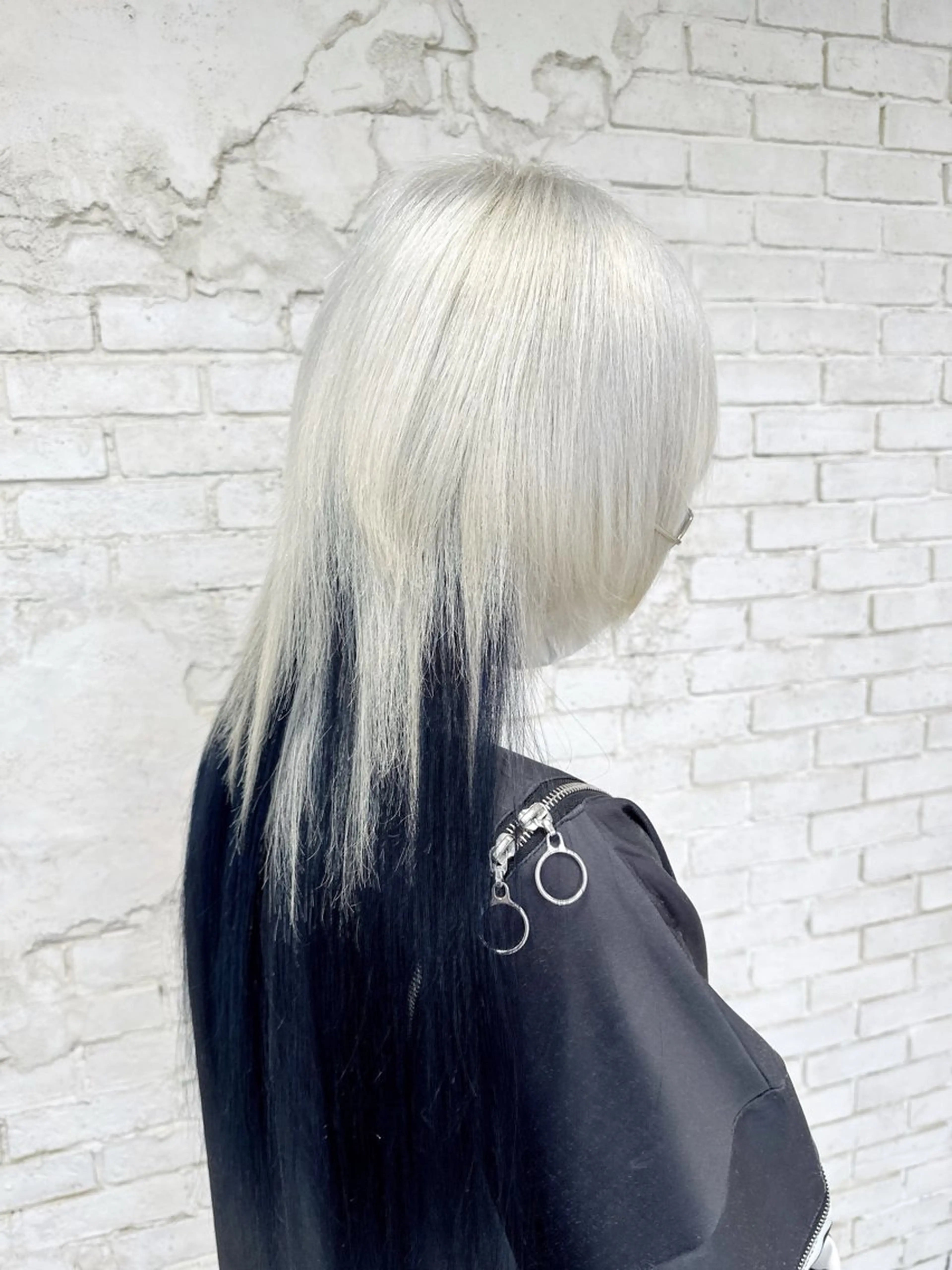 ミディアム くびれヘア エクステ 韓国風ヘア レイヤーカット ウルフカット ヘアカラー 🌈ホワイトカラー レイヤー/キシ🌈のヘアスタイル