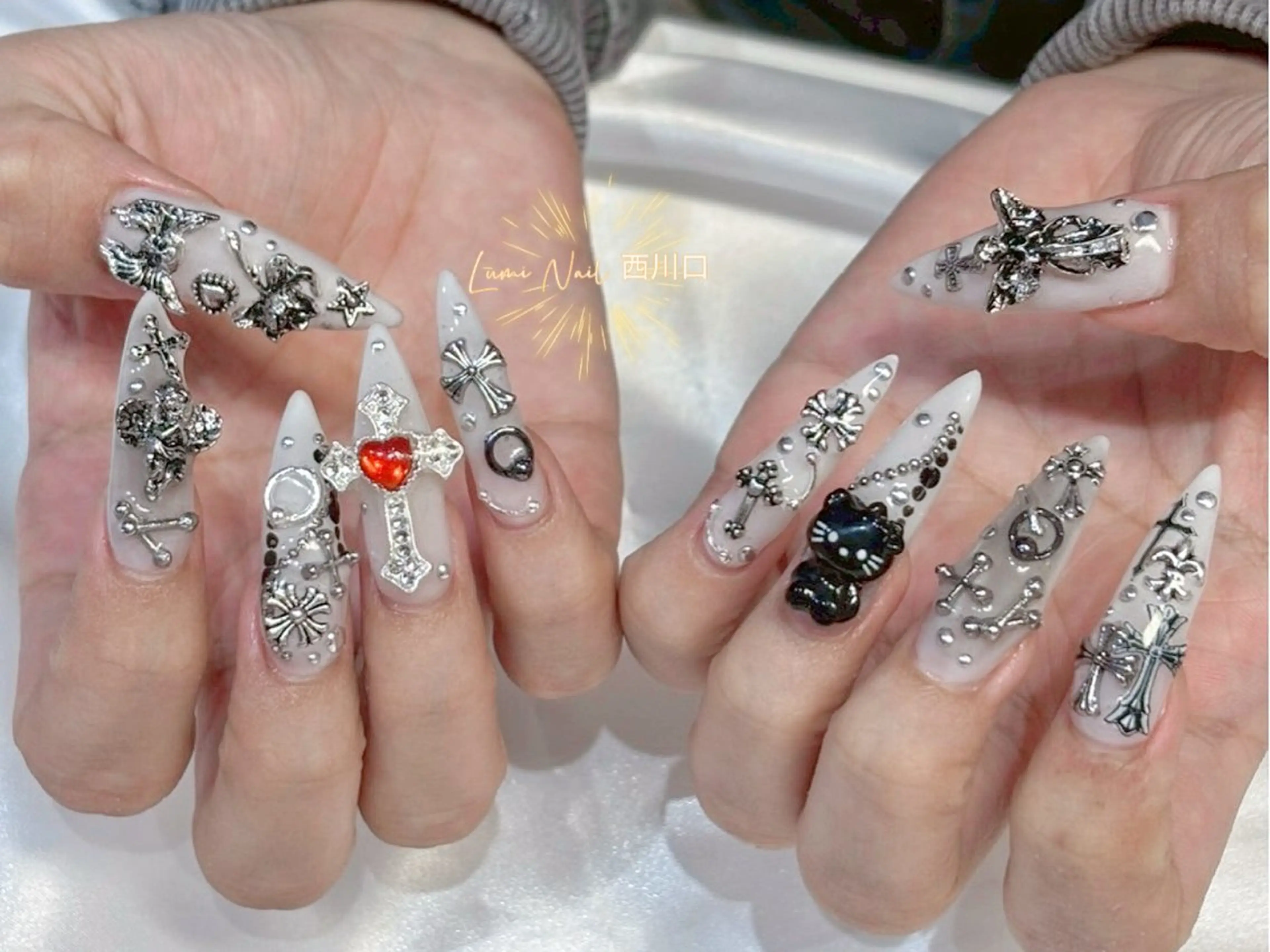 ネイル フットネイル ジェルネイル キラキラネイル オフィスネイル ピンク Lumiネイルサロン所属・Lumi Nail Salonのネイルデザイン