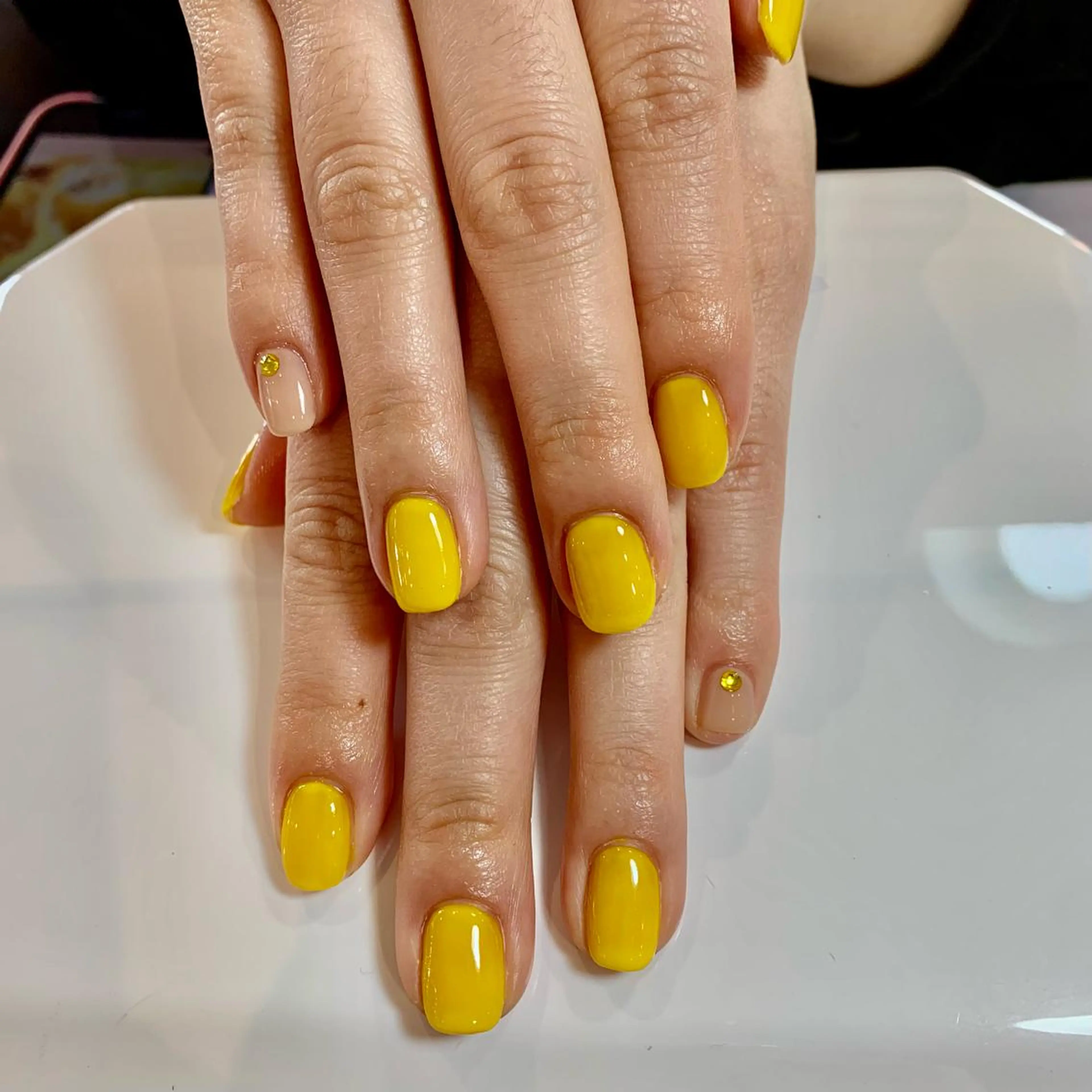 ネイル ワンカラーネイル ハンドネイル 松川 めぐみのネイルデザイン