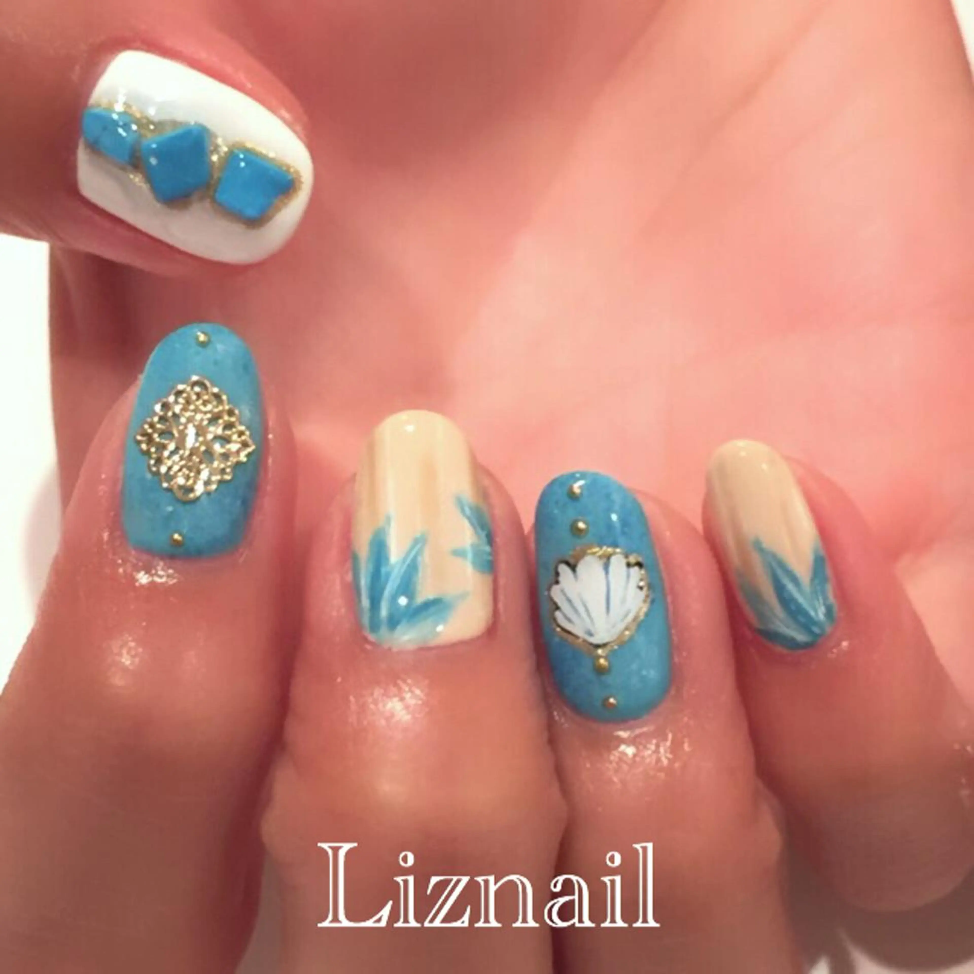 ネイル Rawr / saoriのネイルデザイン