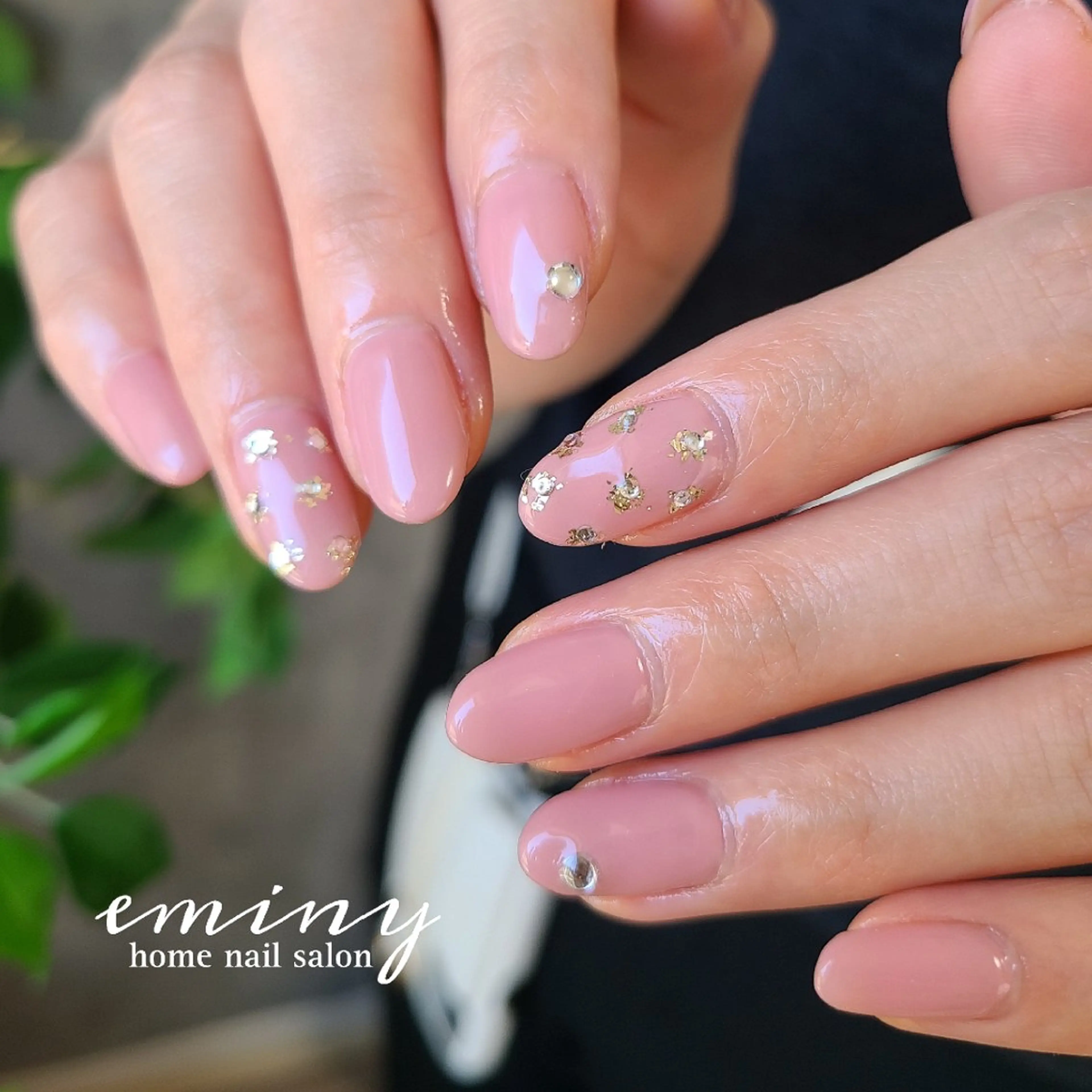 ネイル キラキラネイル 韓国ネイル オフィスネイル ピンク シンプルネイル ハンドネイル nail salon  eminyのネイルデザイン