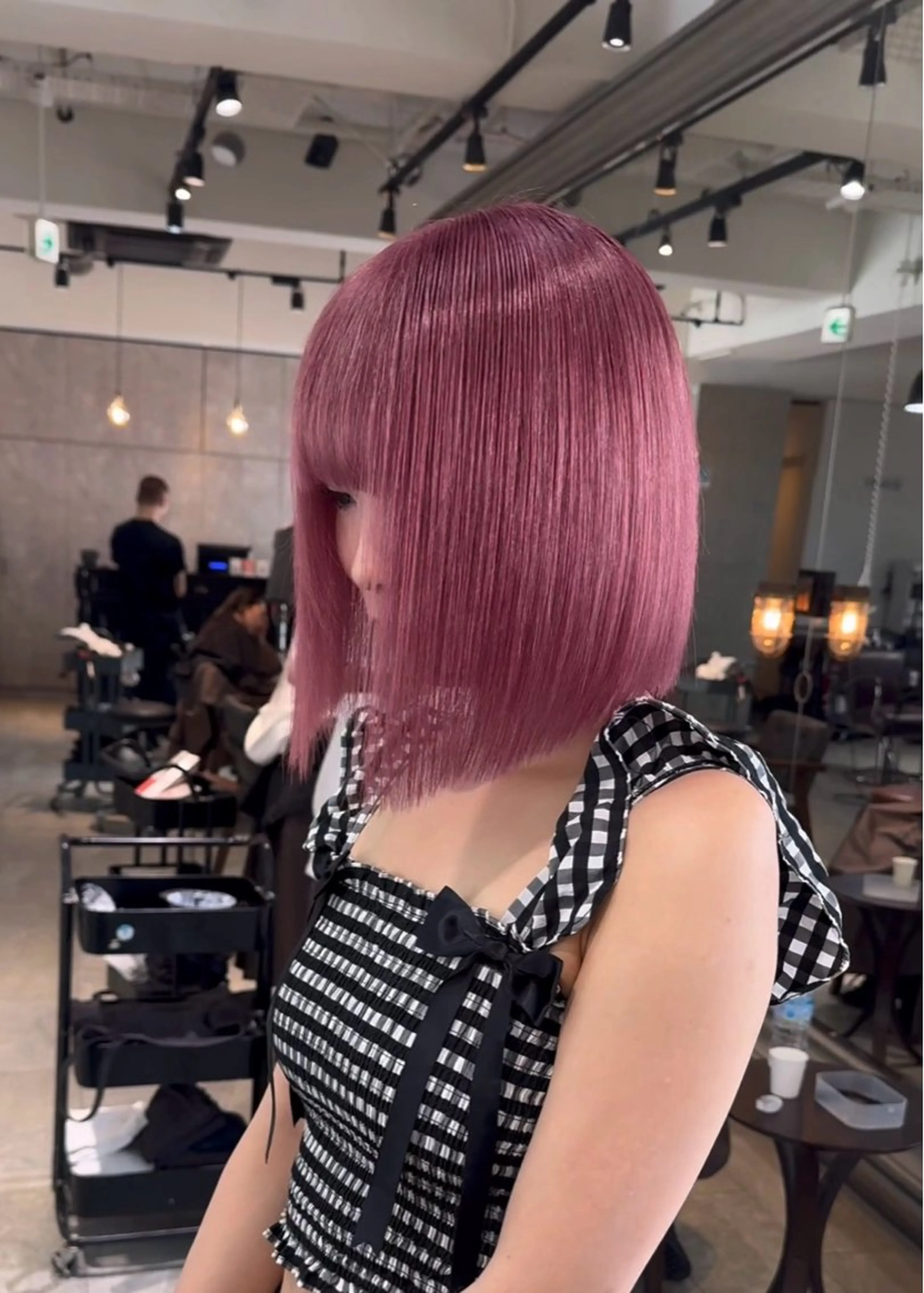 ミディアム カラー ヘアカラー 🩵ྀིハイトーン みほ🎀🫐のヘアスタイル