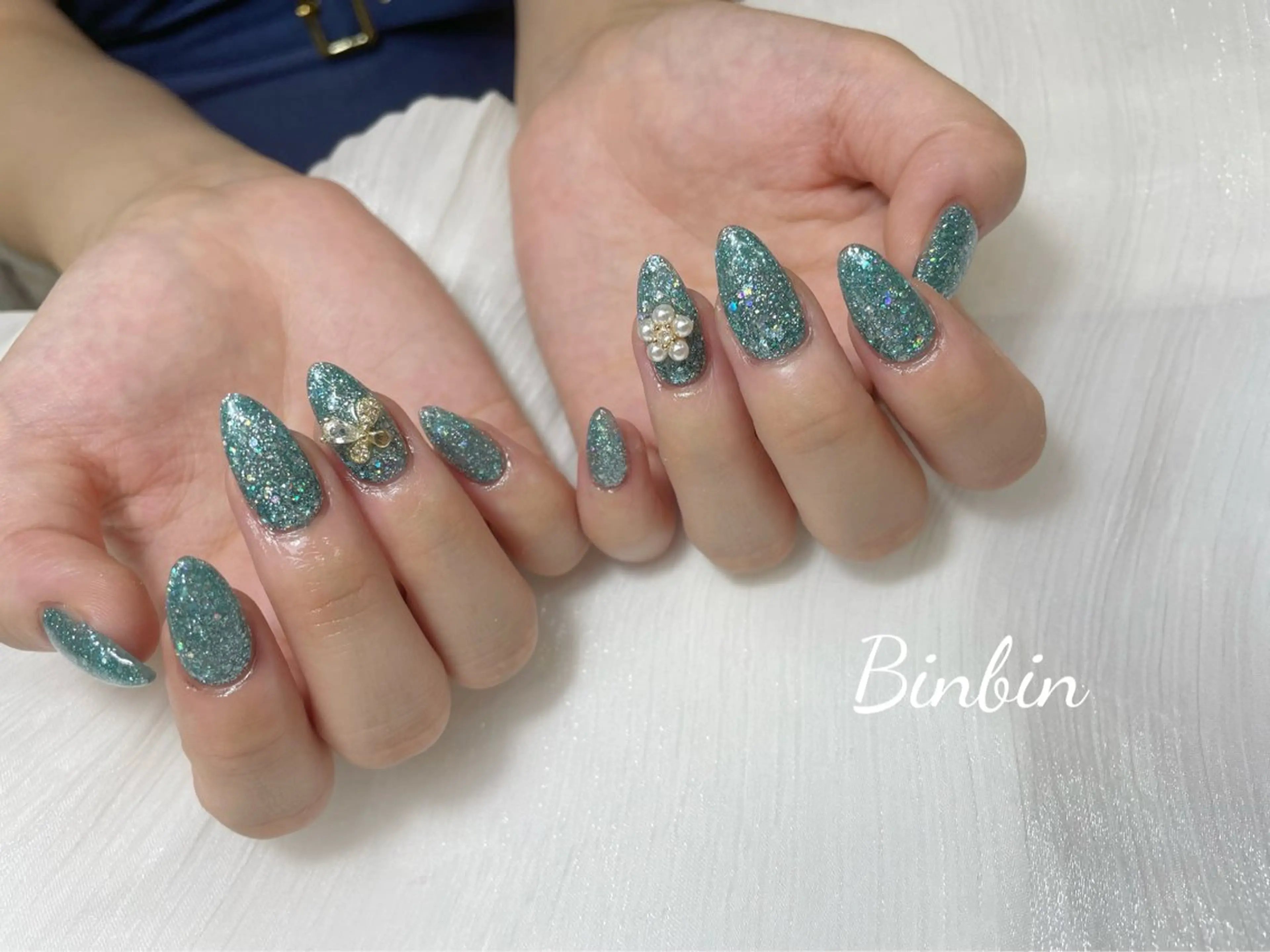 ネイル ハンドネイル Bin Binのネイルデザイン