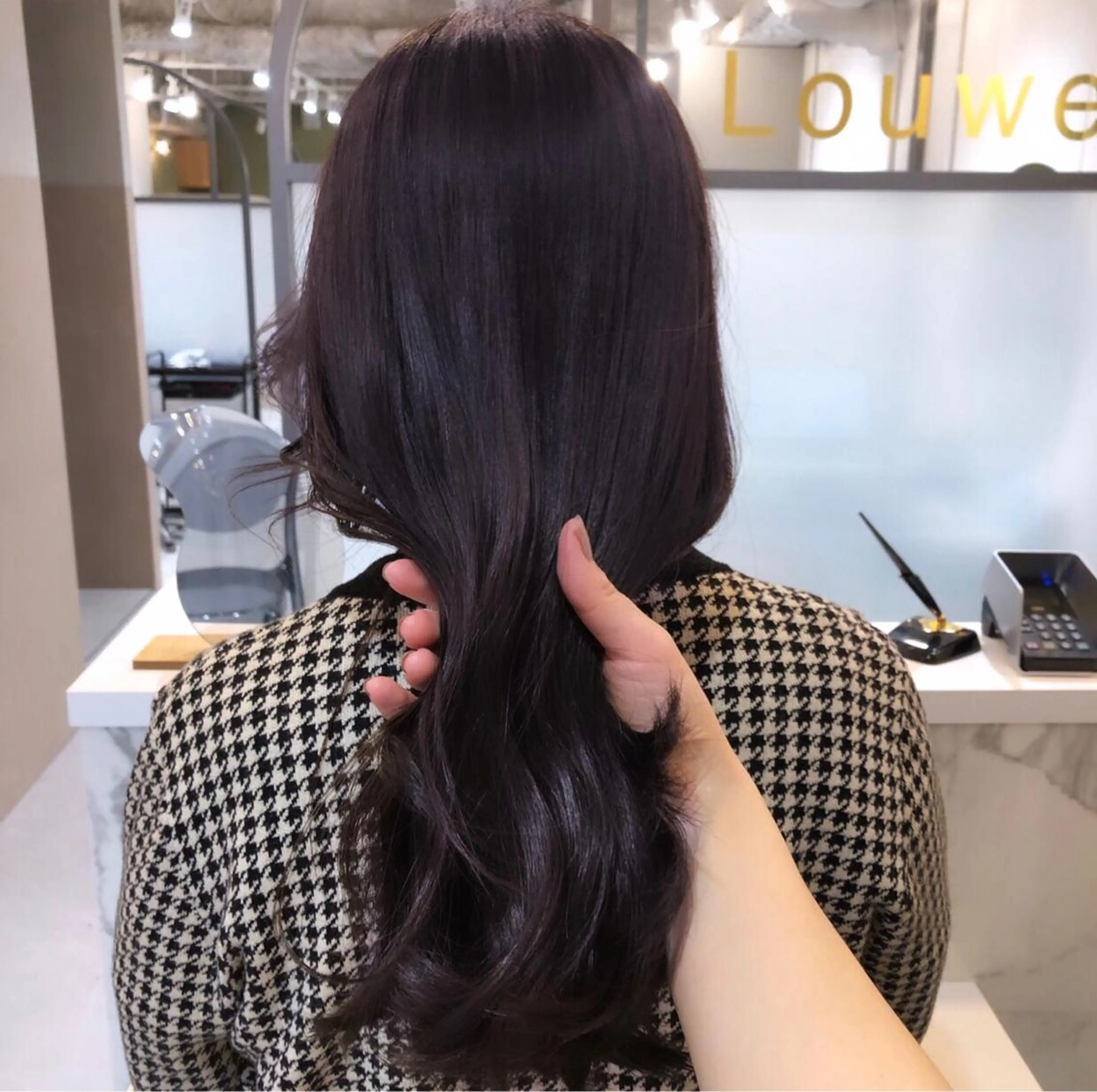 ロング カラー ヘアアレンジ 関谷 あいみのヘアスタイル