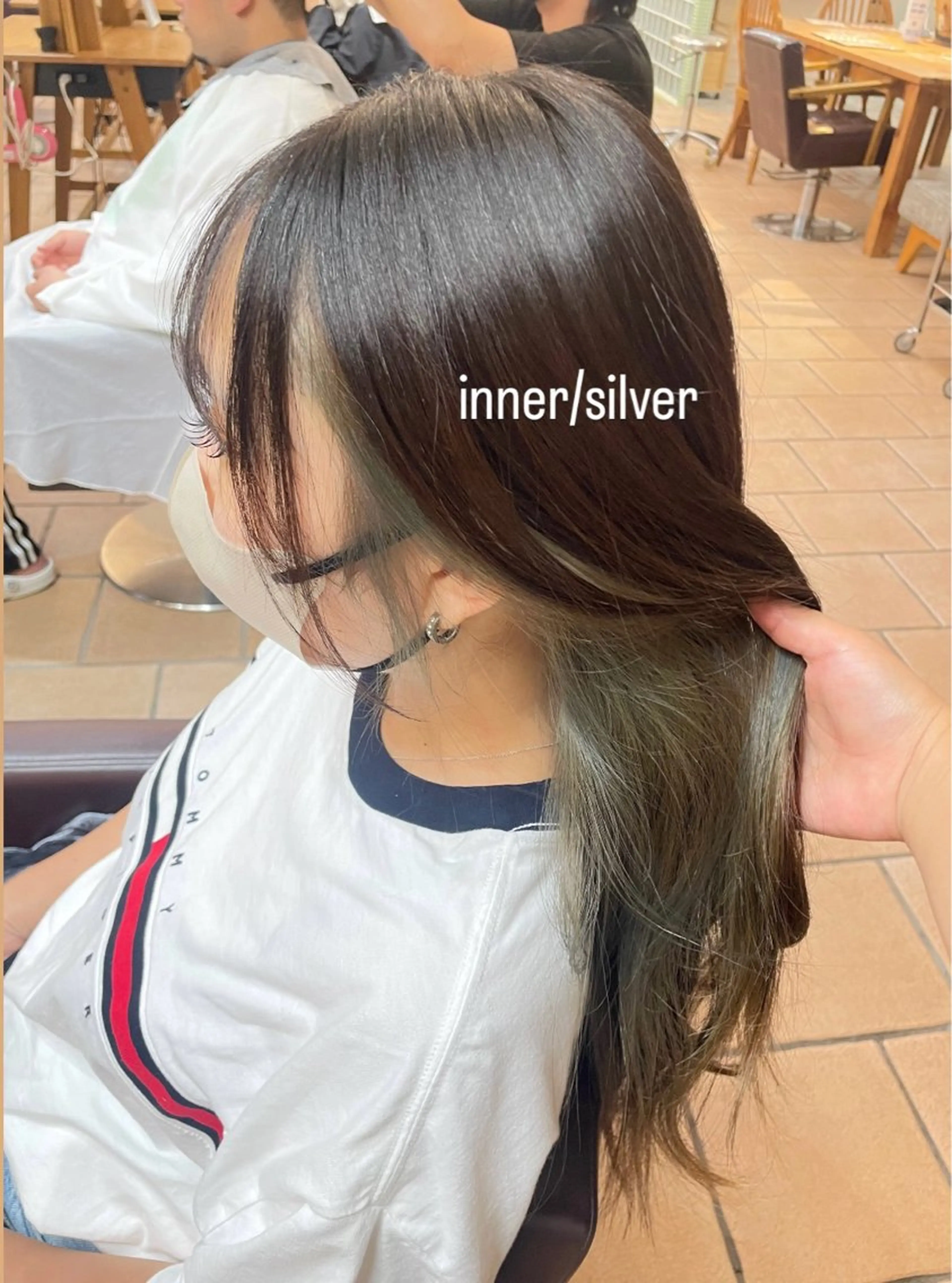 ロング カラー インナーカラー 石上 遥楓のヘアスタイル