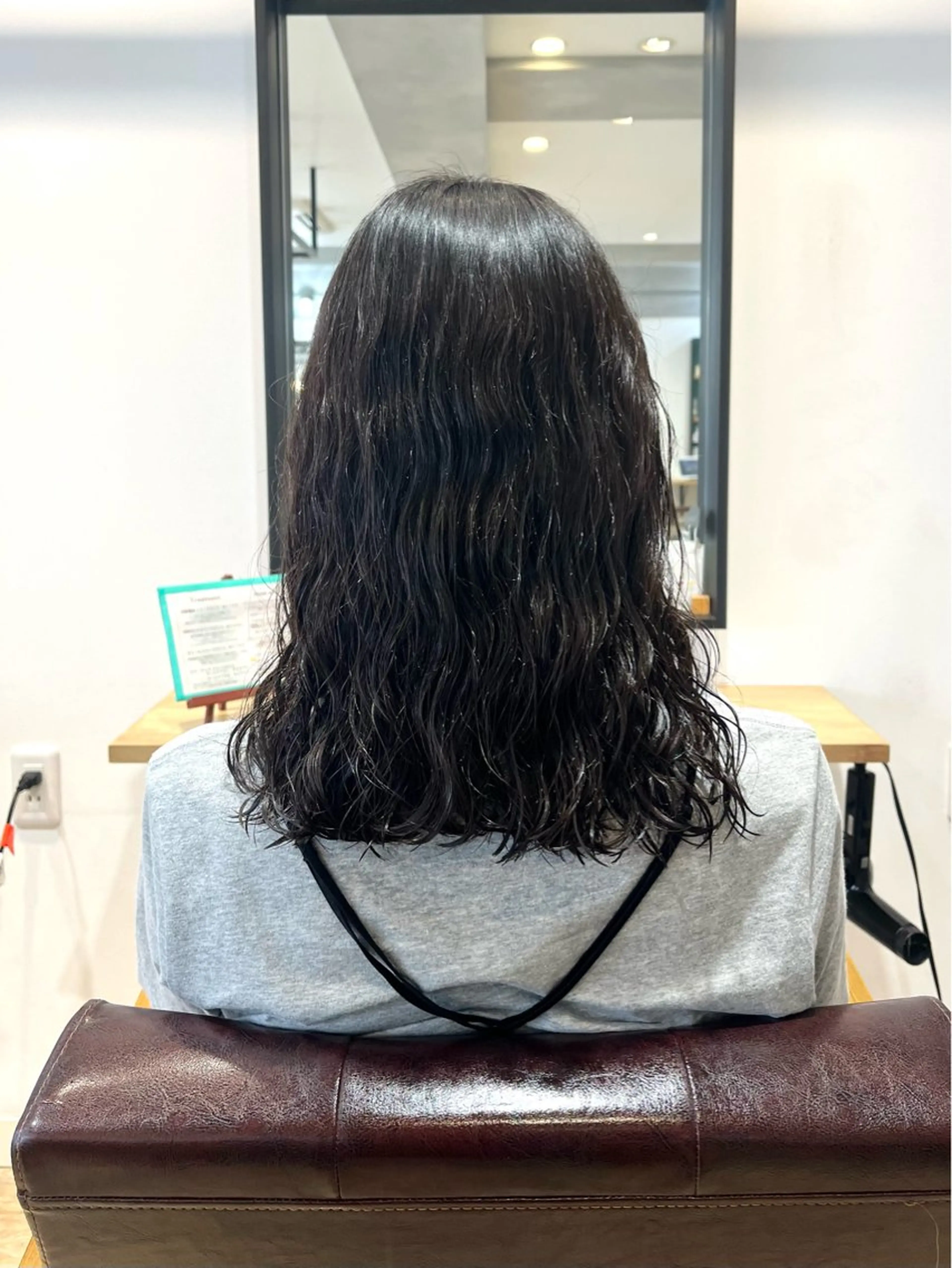 ミディアム パーマ 切りっぱなしボブ ×顔周り🌷江梨🍎のヘアスタイル