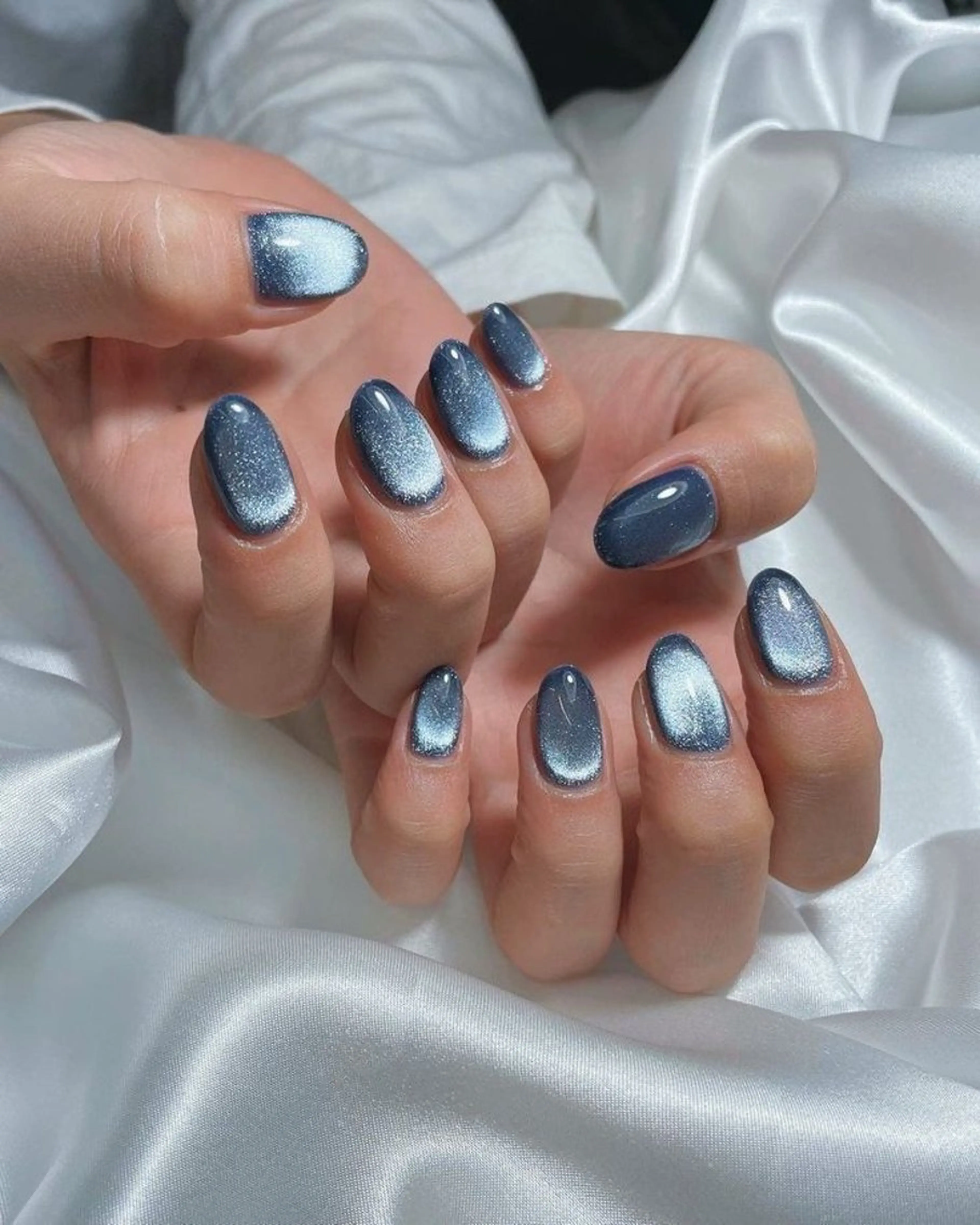 ネイル マグネットネイル Her Nails Yokosuka Chuo所属・HerNails  Yokosukaのネイルデザイン