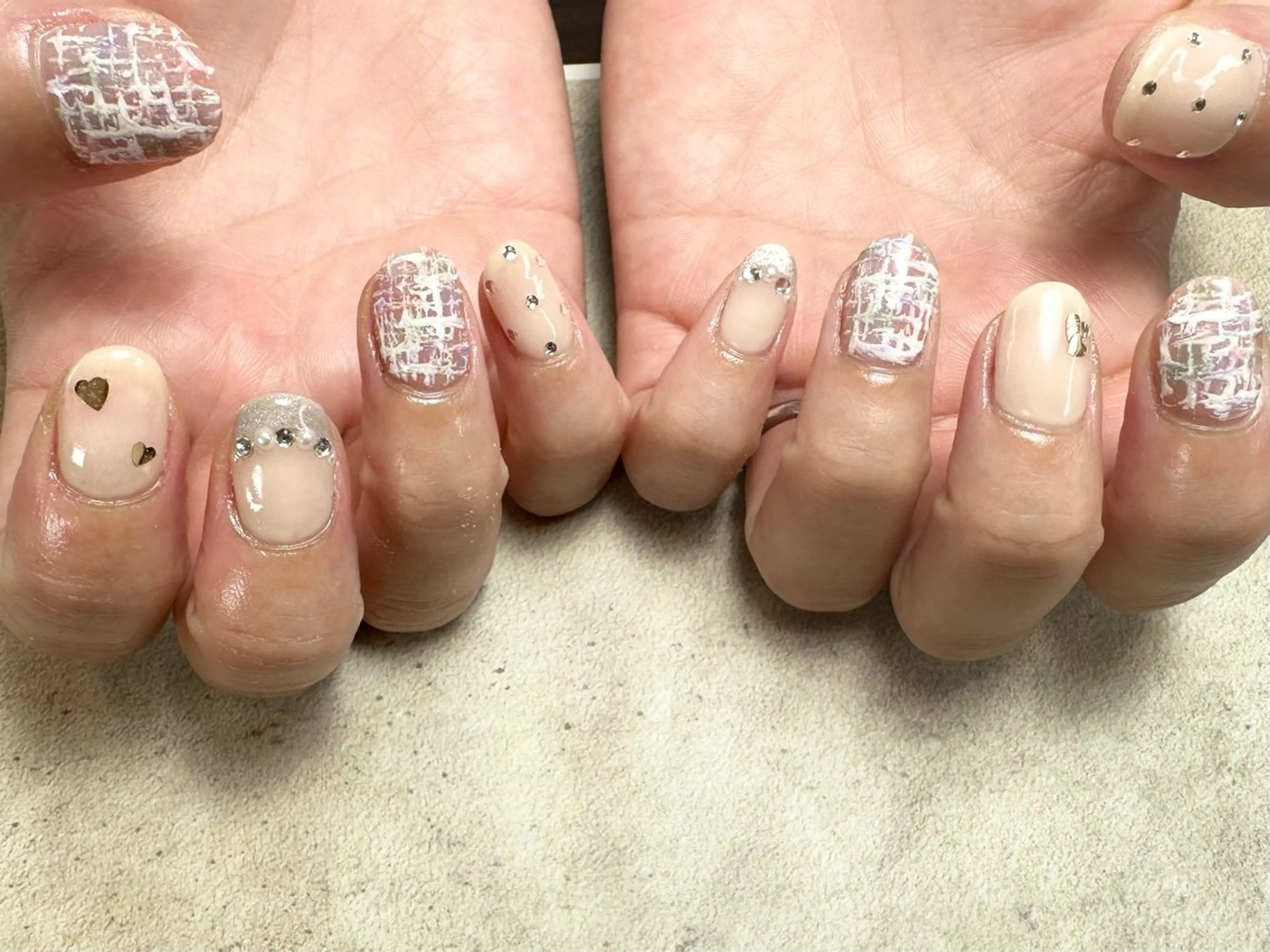 ネイル ピンク ツイードネイル nailroom Anmie.のネイルデザイン