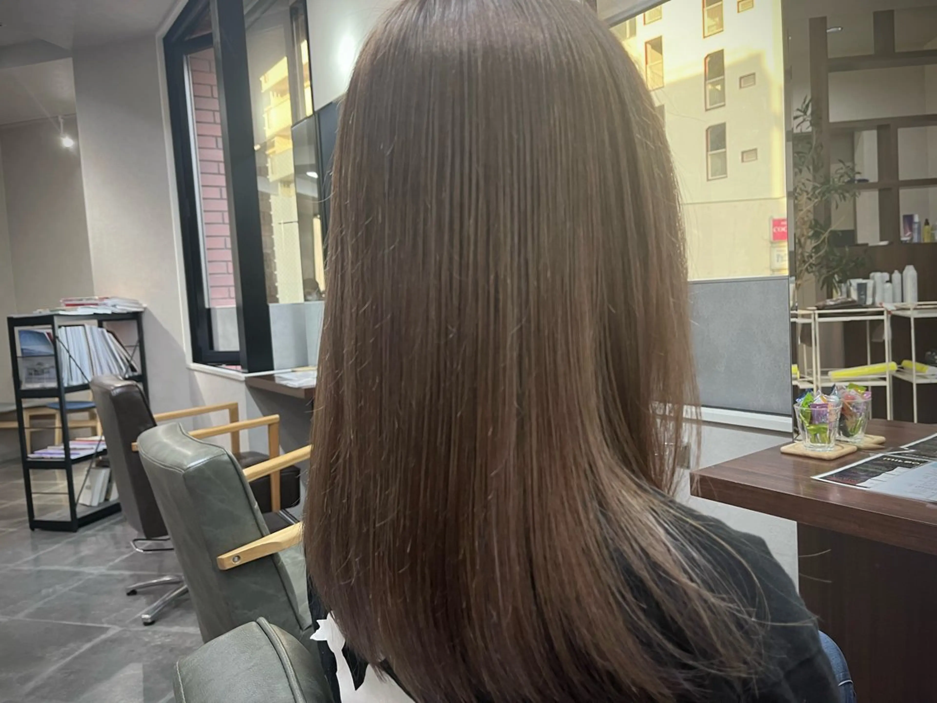 セミロング カラー ヘアカラー トリートメント 長内  大明のヘアスタイル