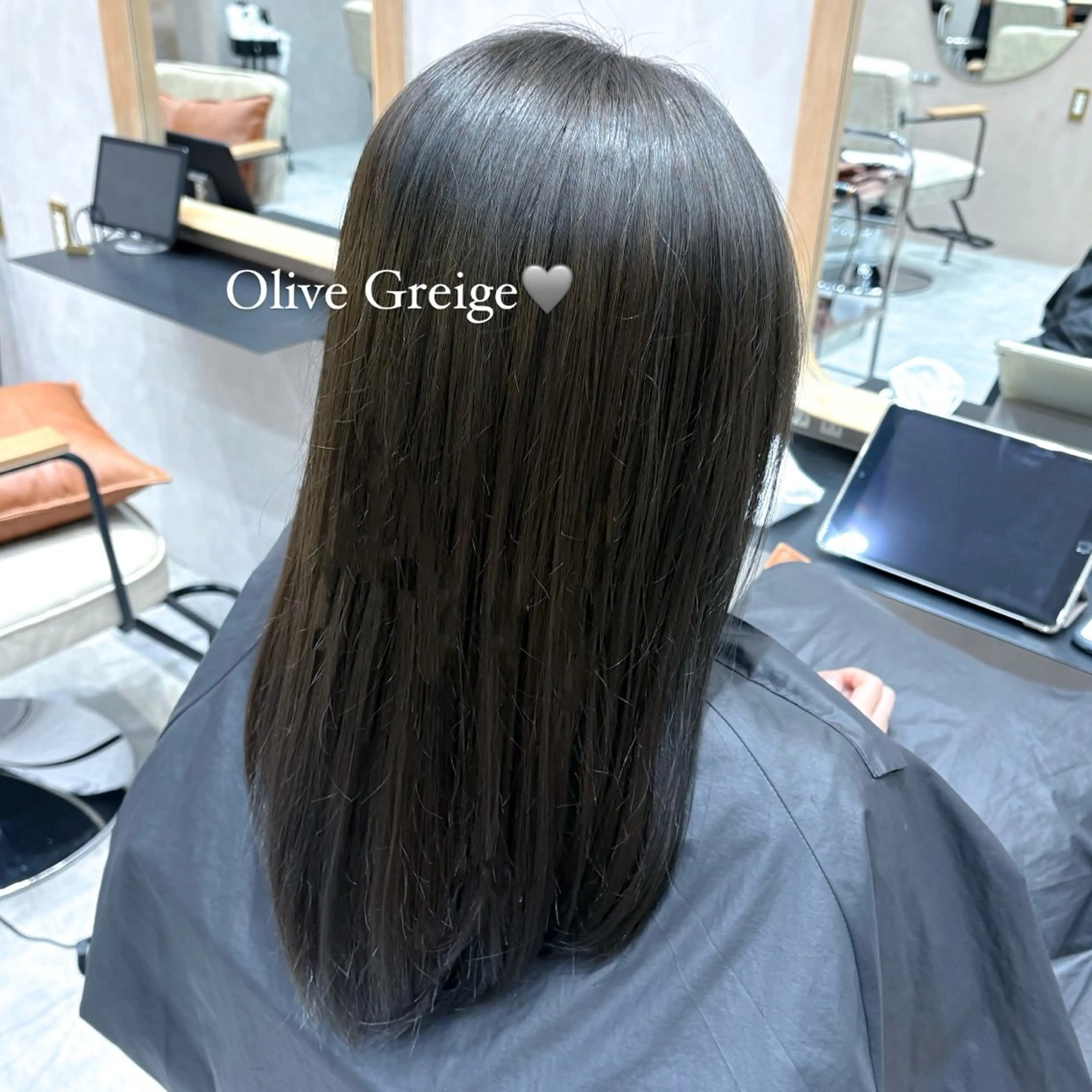 セミロング カラー 🍏あおい 🍏 似合わせカラーのヘアスタイル