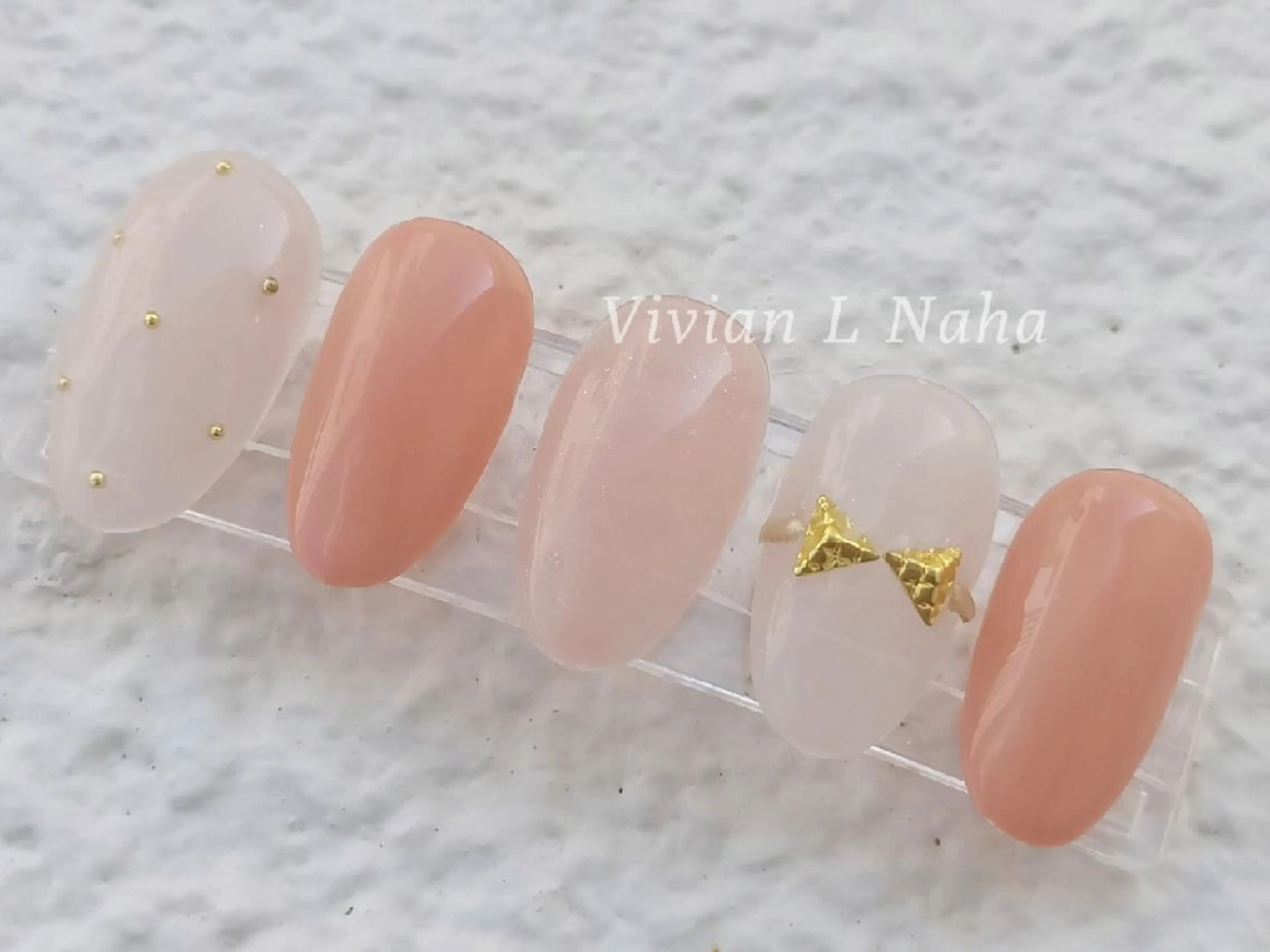 ネイル Vivian L Naha  Tia　のネイルデザイン